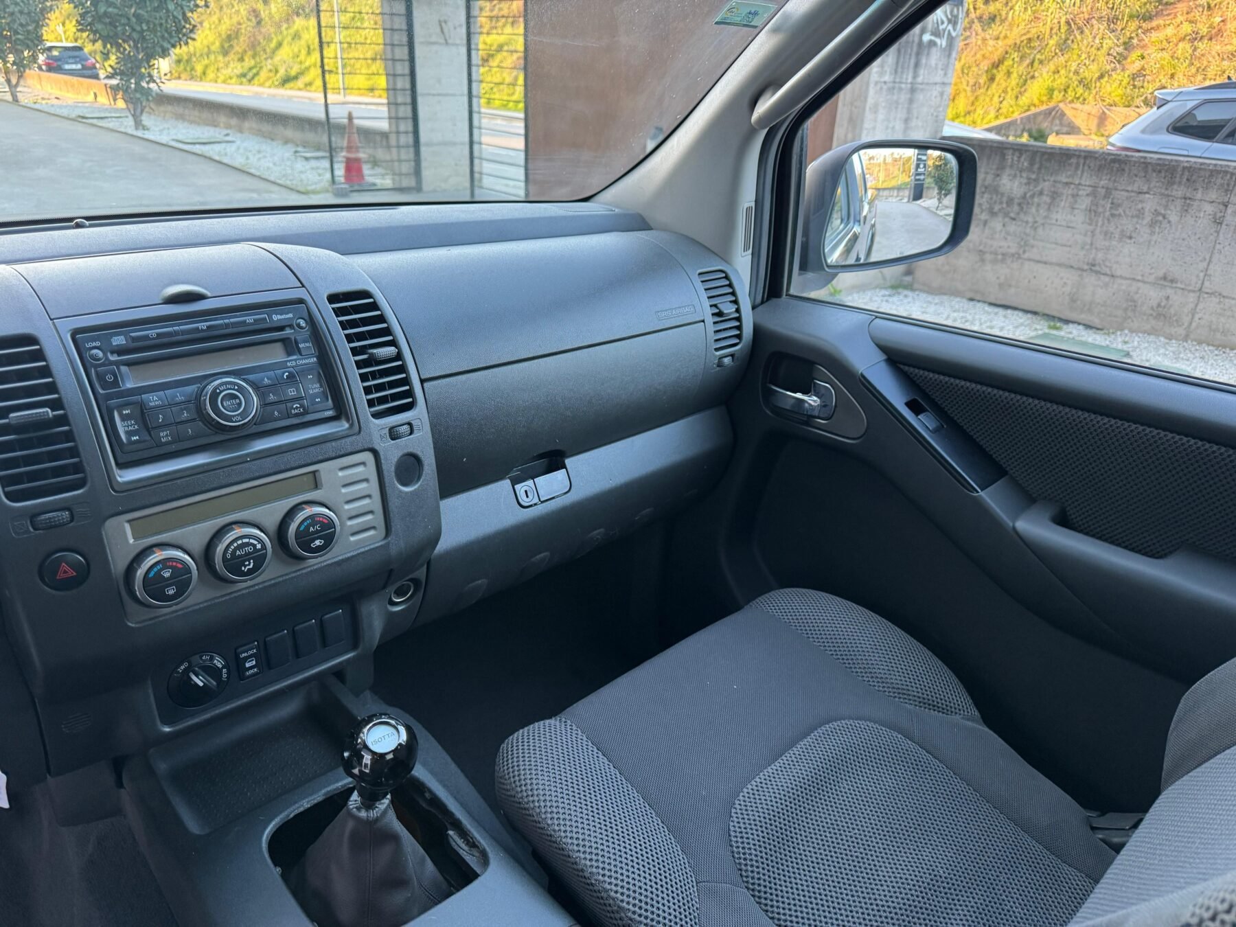 NISSAN Navara 4X4 King Cab XE