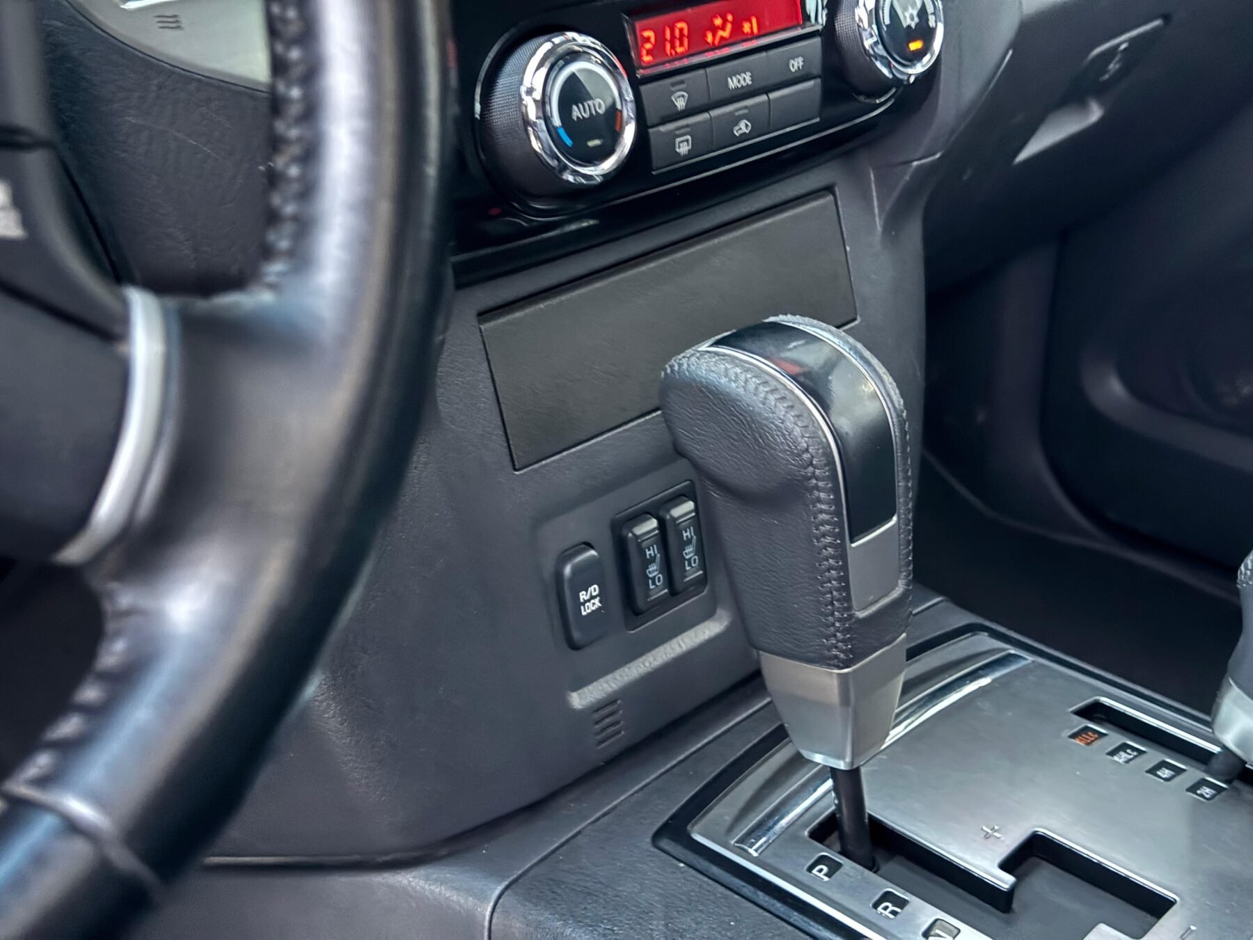 MITSUBISHI Montero 3.2 DID Kaiteki Auto