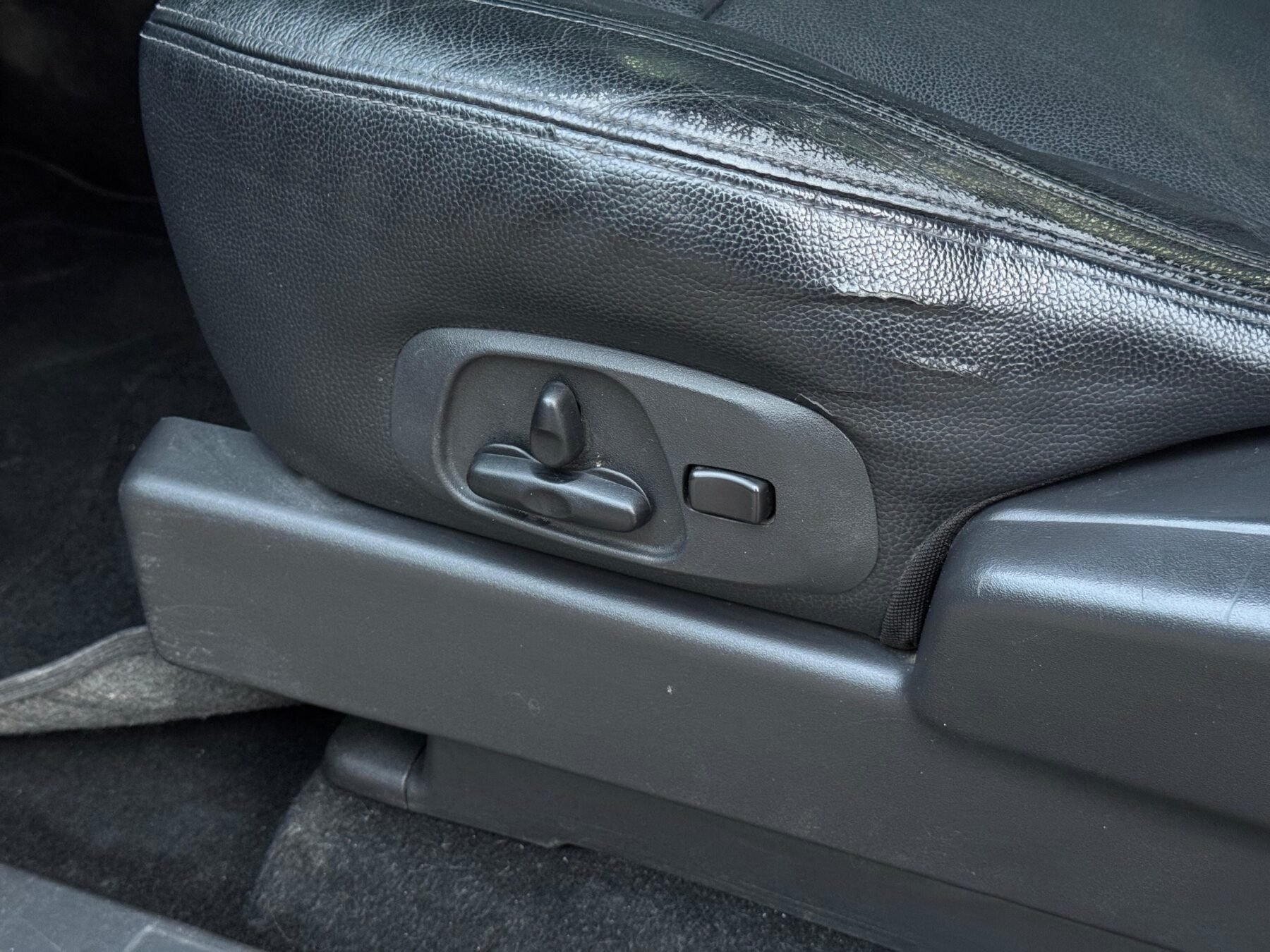 MITSUBISHI Montero 3.2 DID Kaiteki Auto