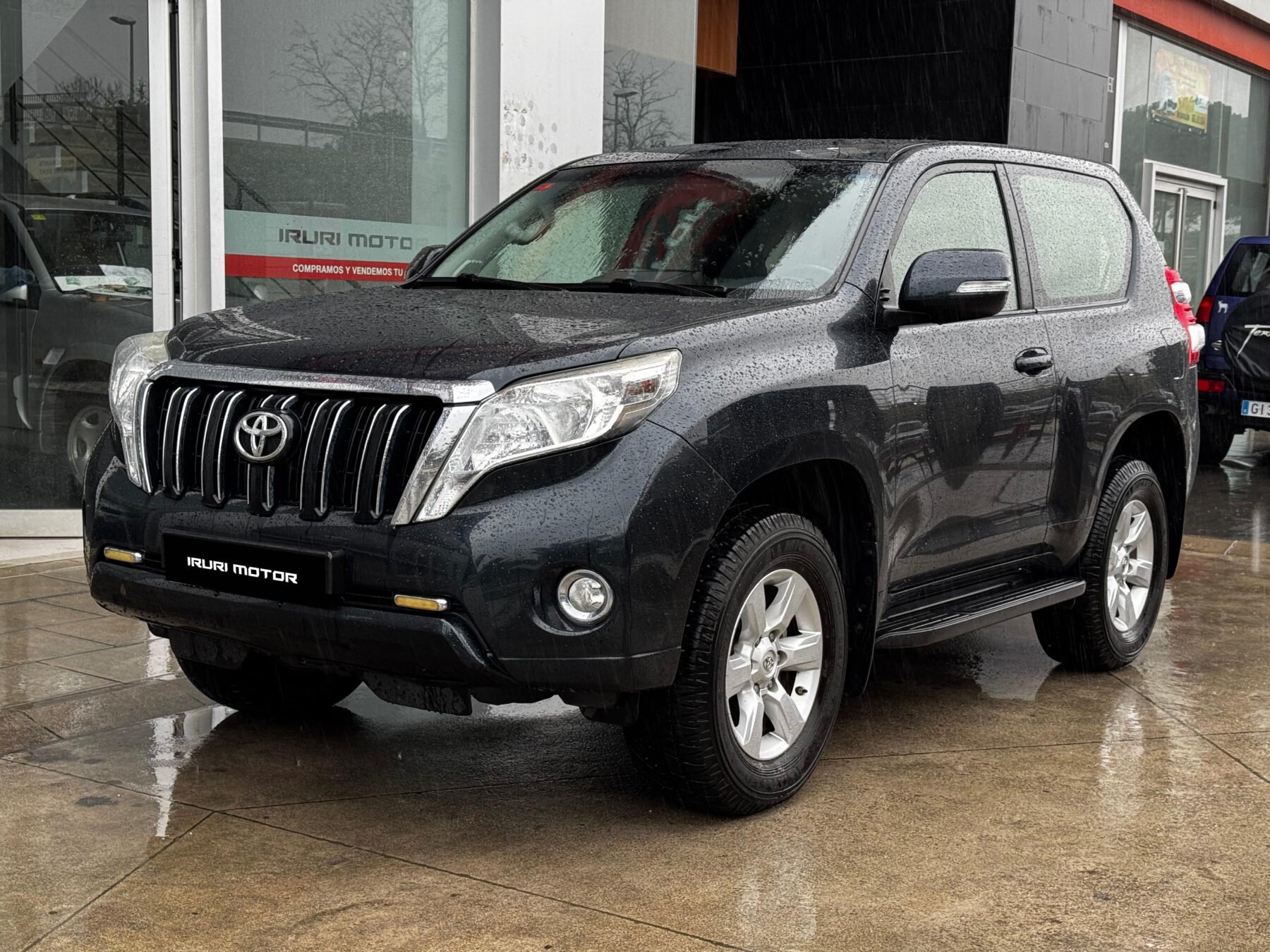 TOYOTA Land Cruiser 2.8 D4D VX