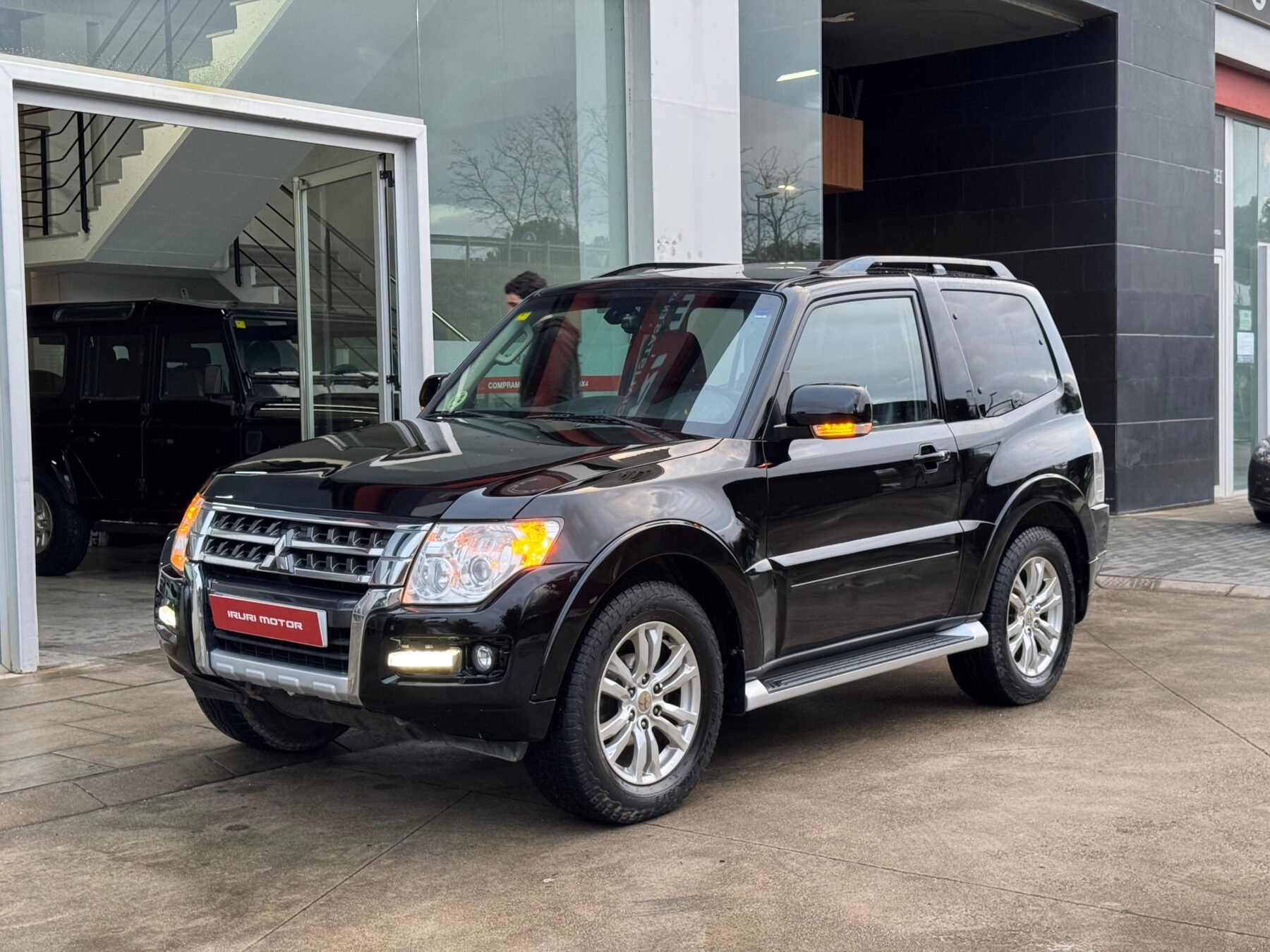 MITSUBISHI Montero 3.2 DID Kaiteki Auto