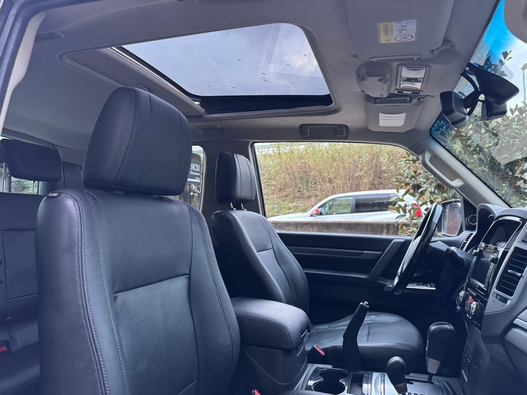 MITSUBISHI Montero 3.2 DID Kaiteki Auto