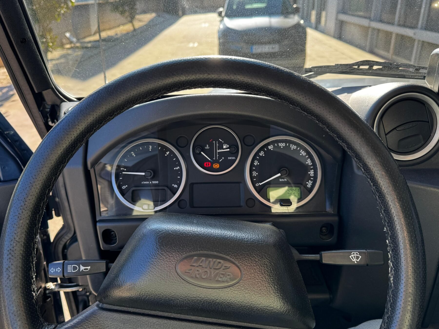 LAND-ROVER Defender 90 SW SE