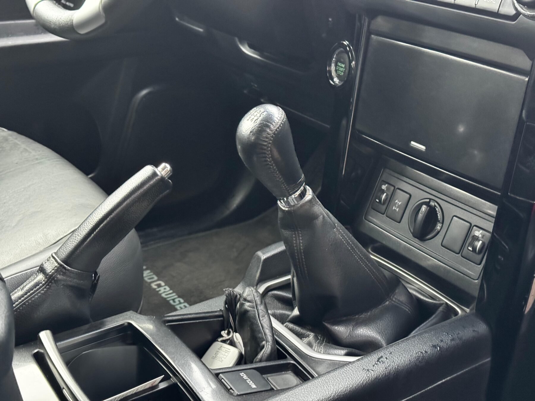 TOYOTA Land Cruiser 2.8 D4D VX