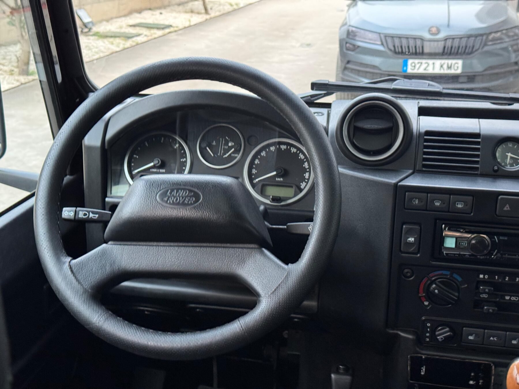 LAND-ROVER Defender 110 SW SE