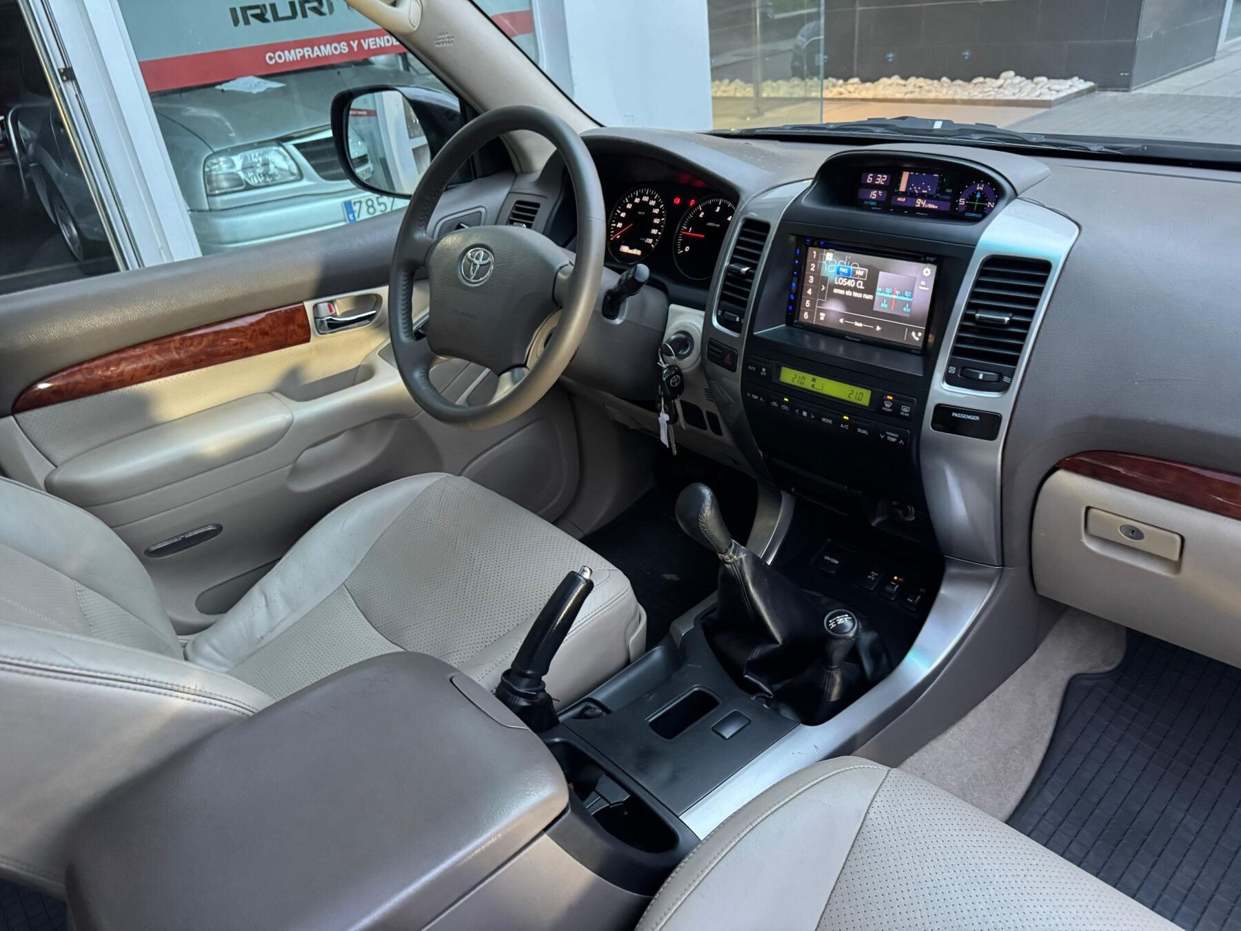 TOYOTA Land Cruiser 3.0 D4D VX