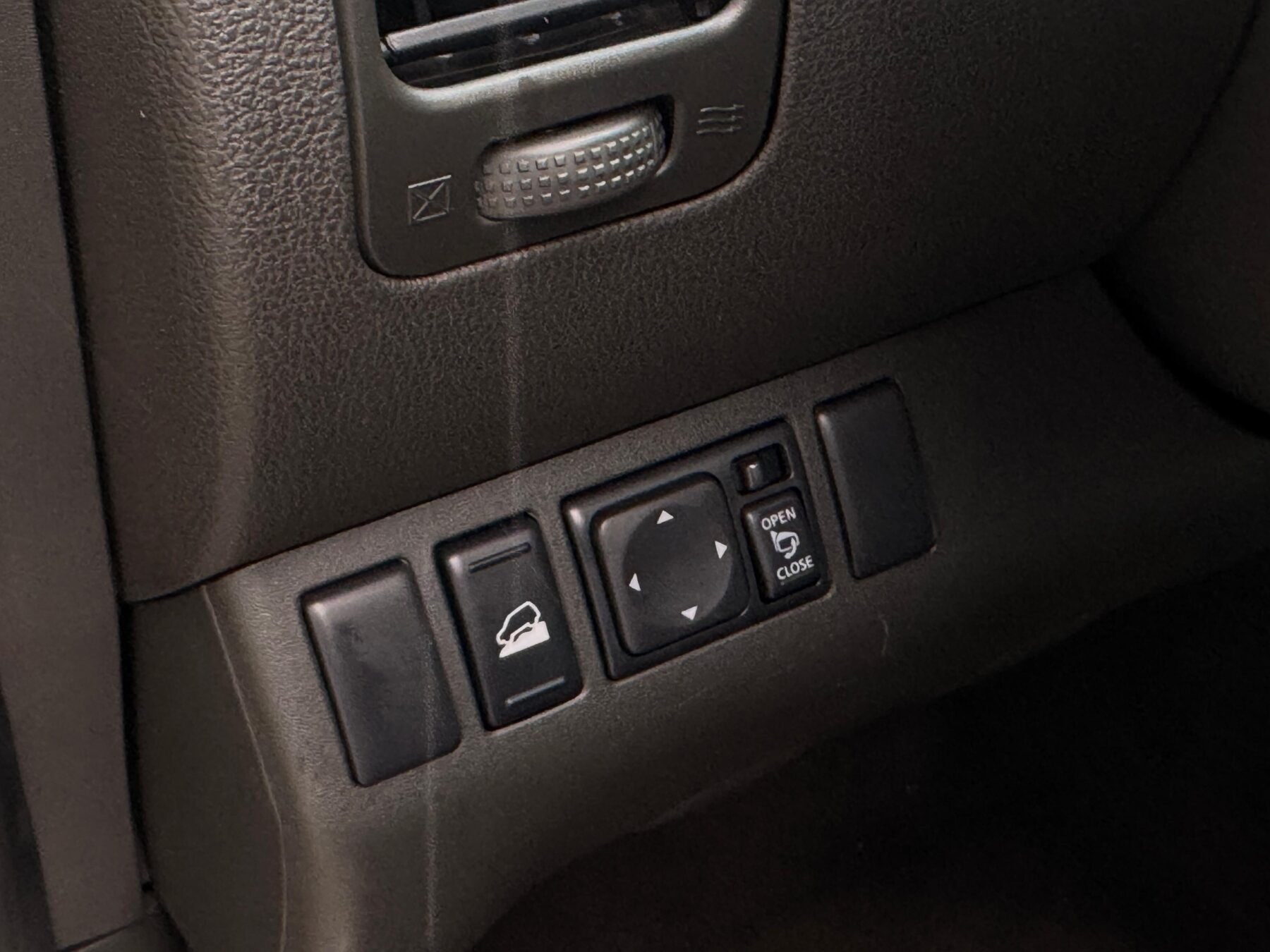 NISSAN Pathfinder 3.0dCi 231 CV LE V6 7 Pl AT P TecBose