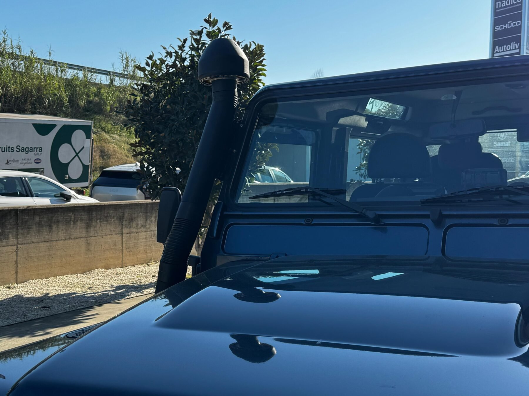 LAND-ROVER Defender 90 SW SE