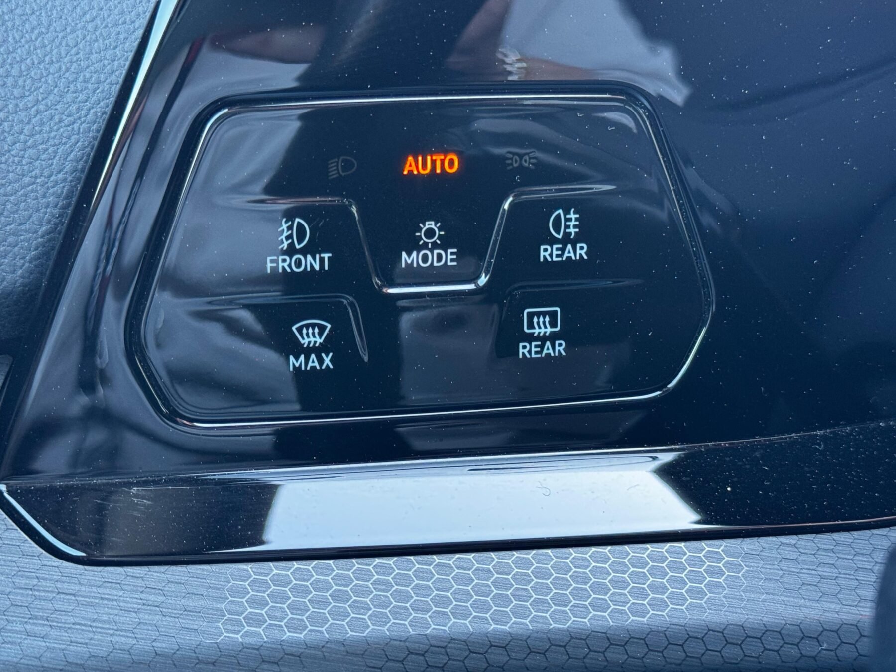 VOLKSWAGEN Golf GTD 2.0 TDI 200CV DSG