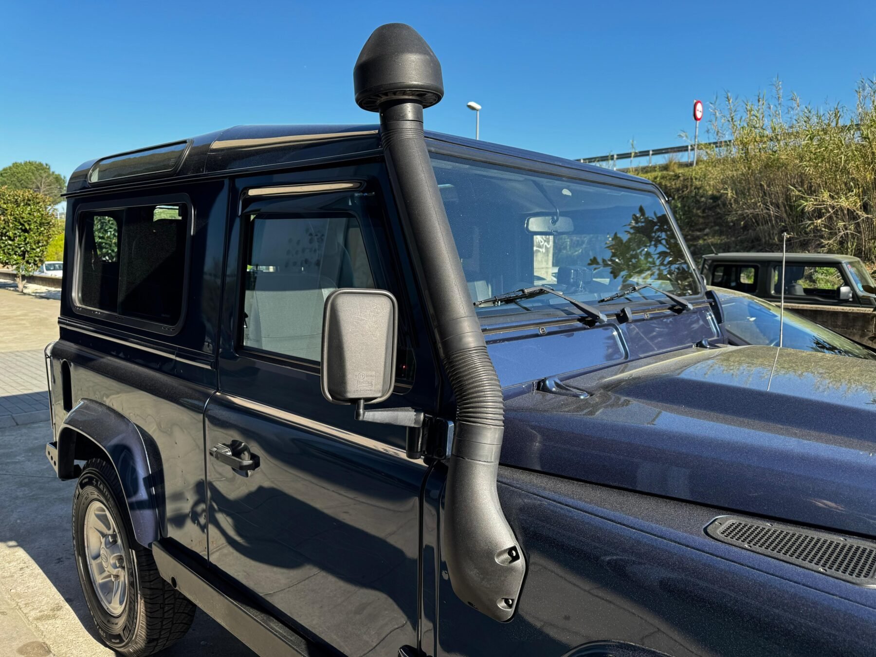 LAND-ROVER Defender 90 SW SE