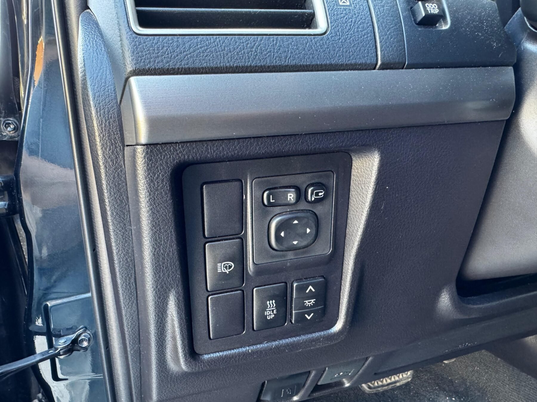 TOYOTA Land Cruiser 2.8 D4D LIMITED AUTO