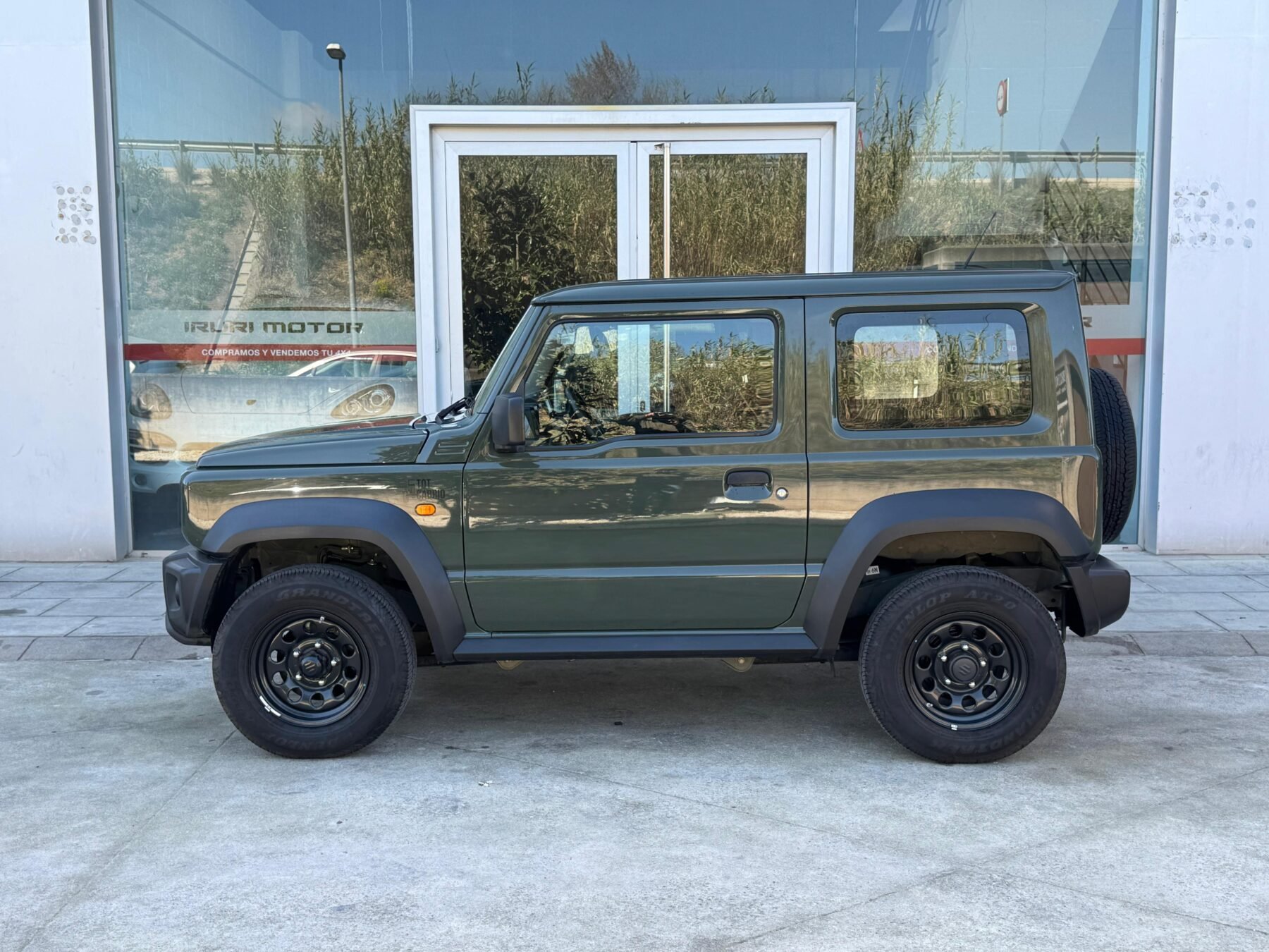 SUZUKI Jimny 1.5 PRO 5MT