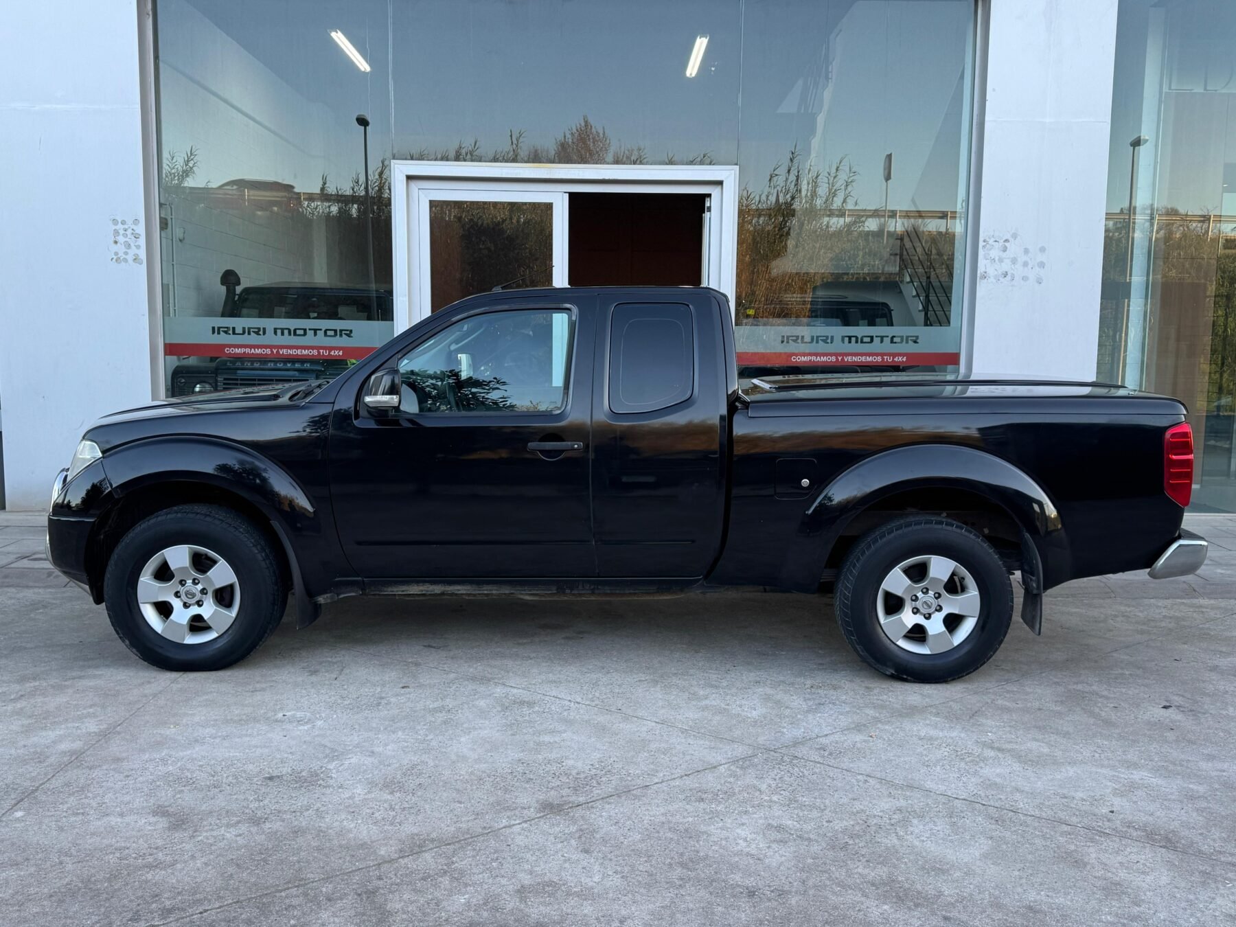NISSAN Navara 4X4 King Cab XE