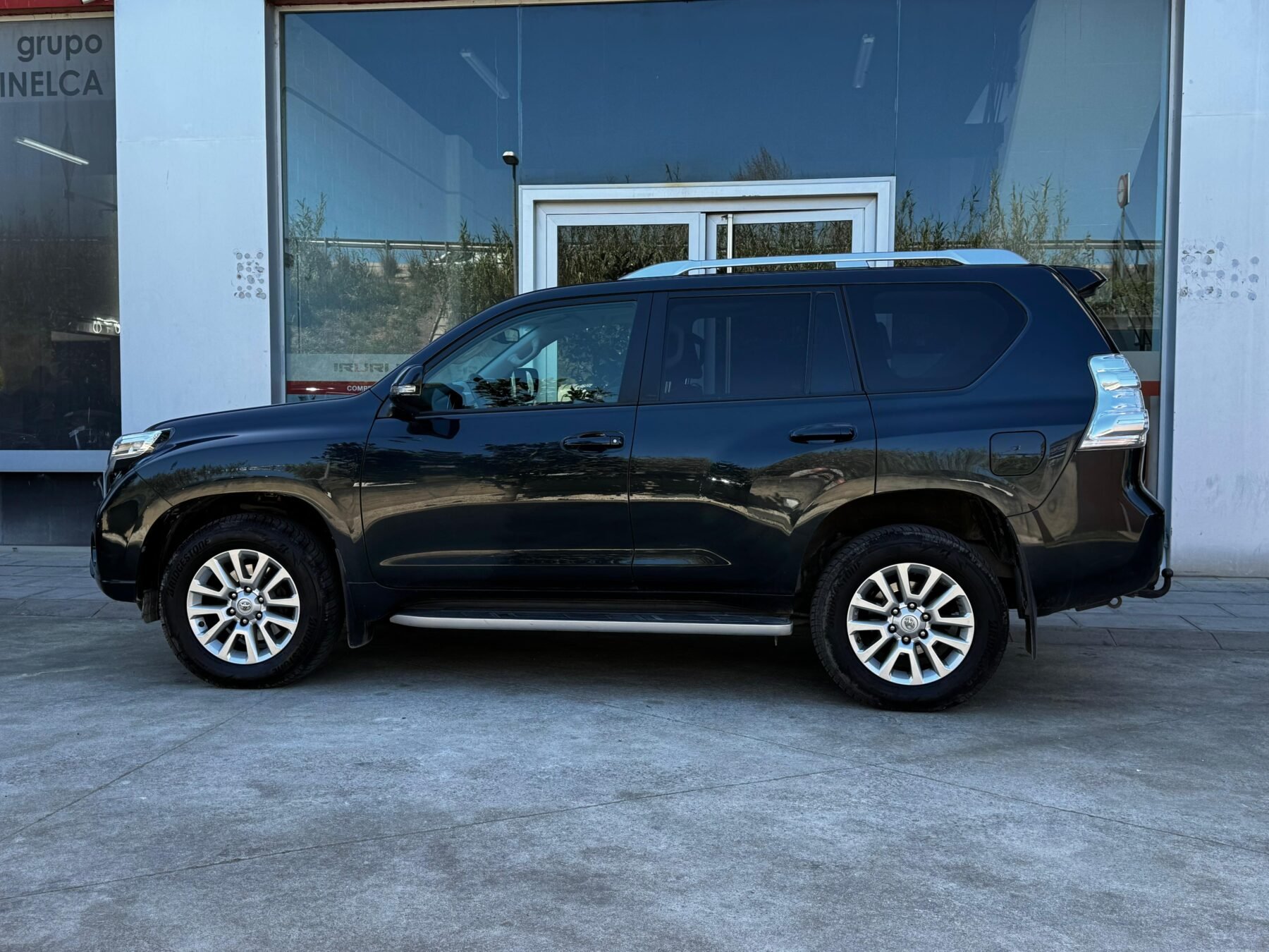 TOYOTA Land Cruiser 2.8 D4D LIMITED AUTO