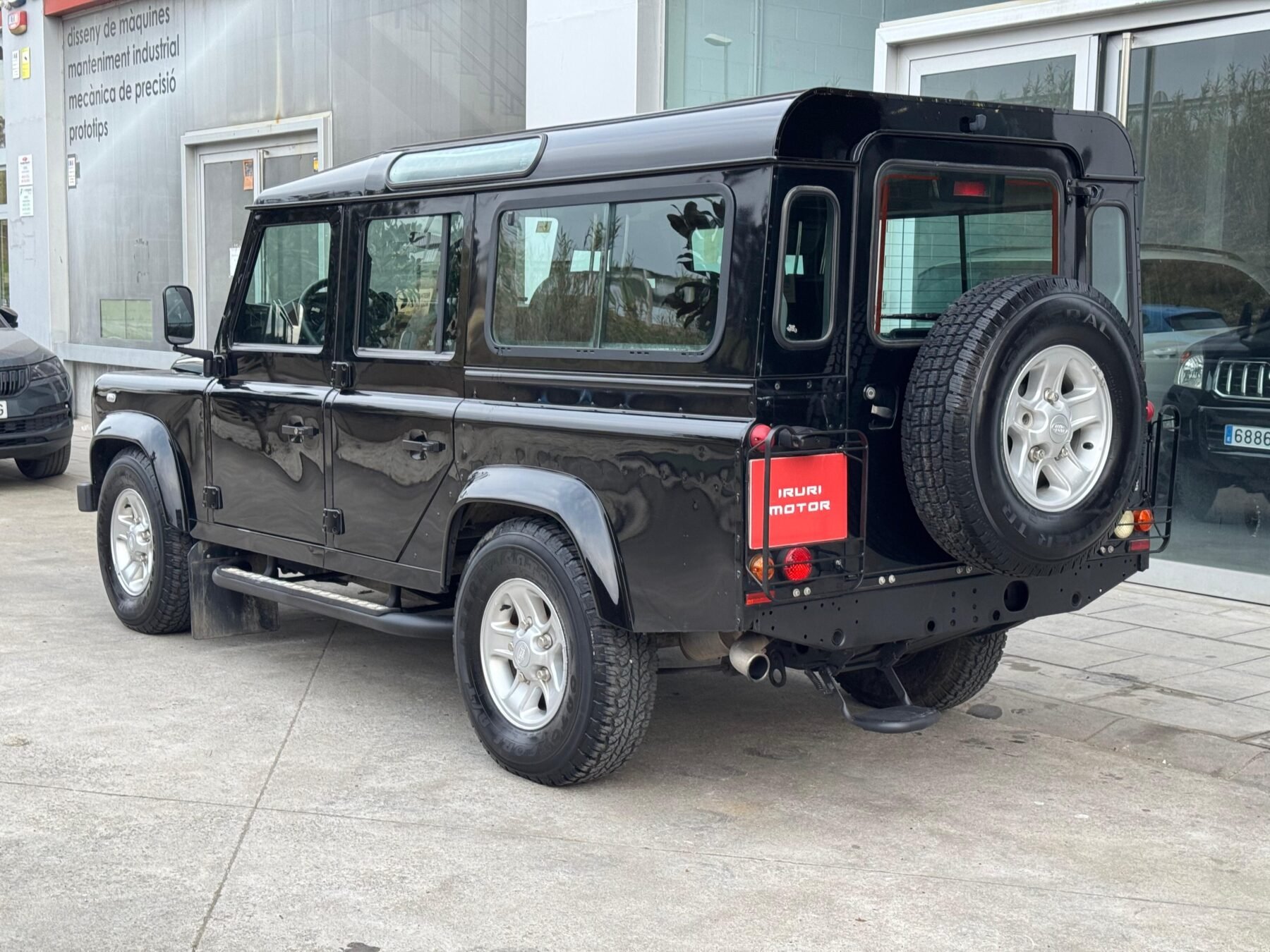 LAND-ROVER Defender 110 SW SE
