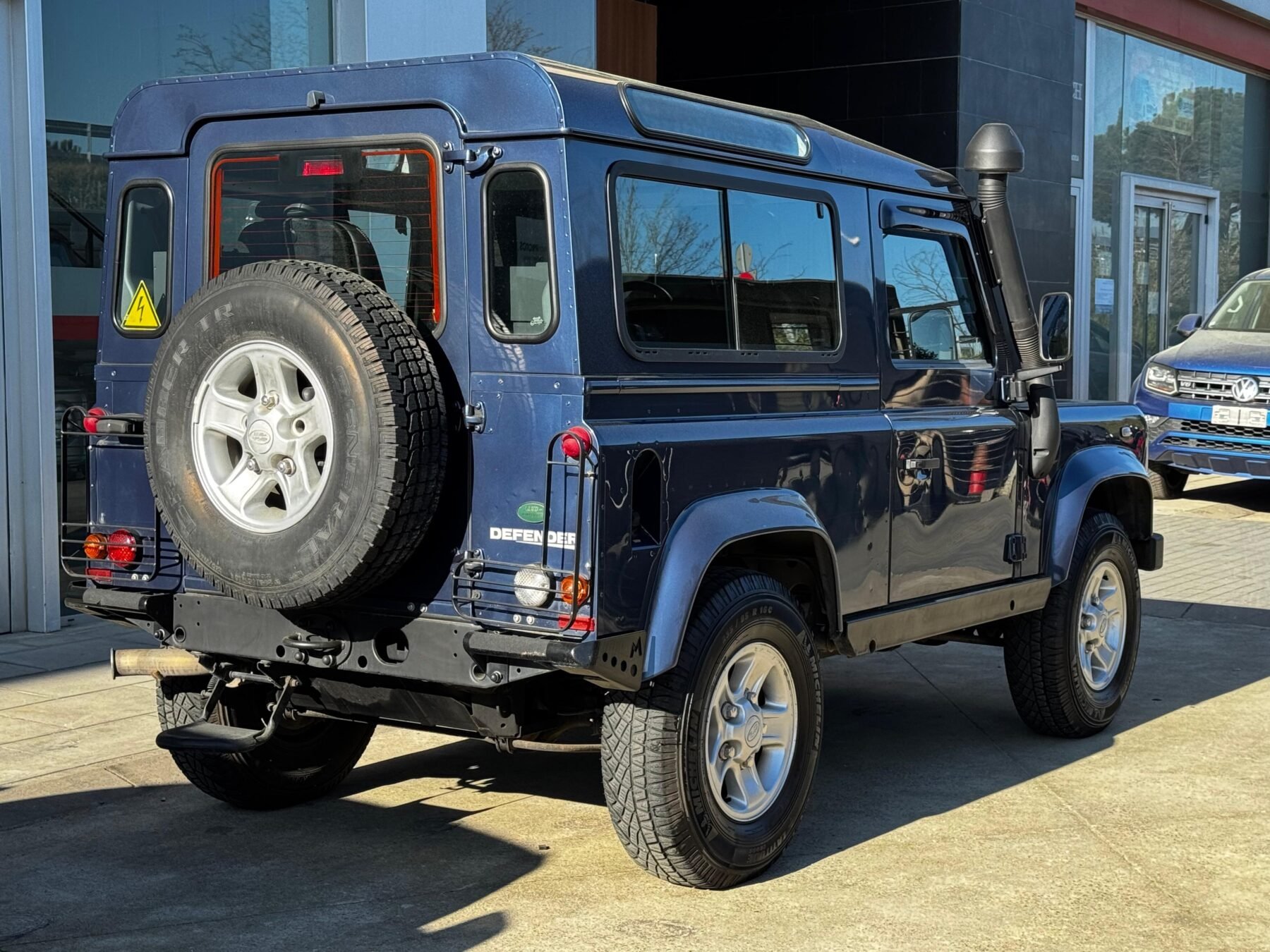 LAND-ROVER Defender 90 SW SE