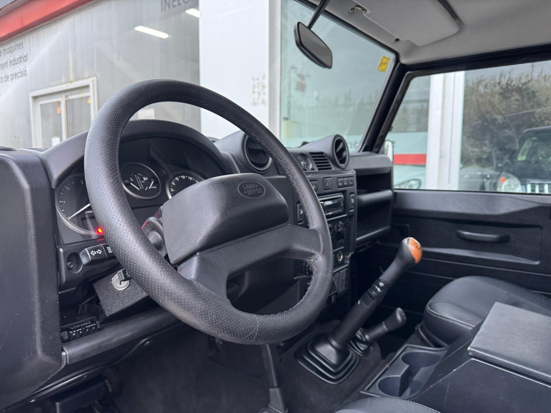 LAND-ROVER Defender 110 SW SE