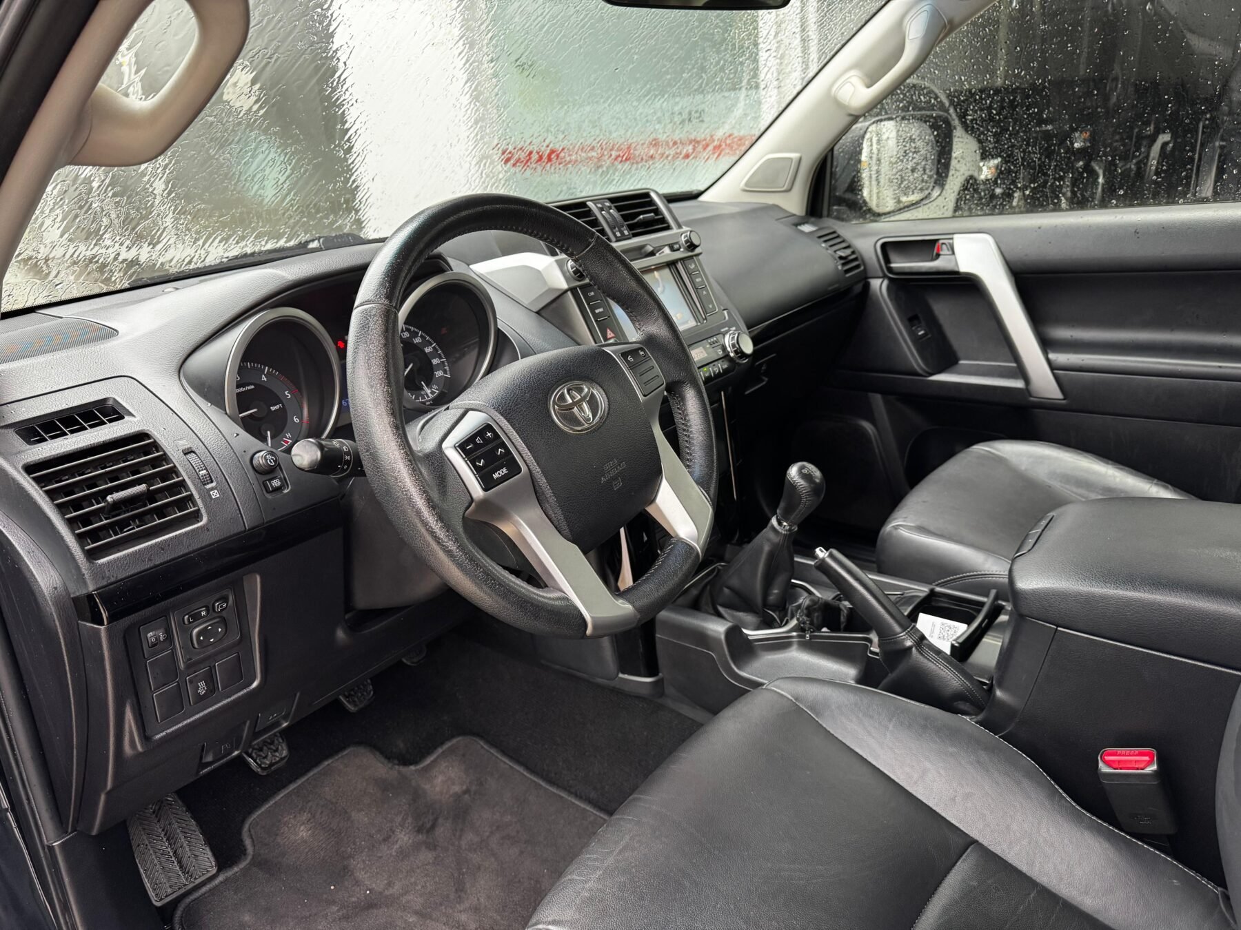 TOYOTA Land Cruiser 2.8 D4D VX