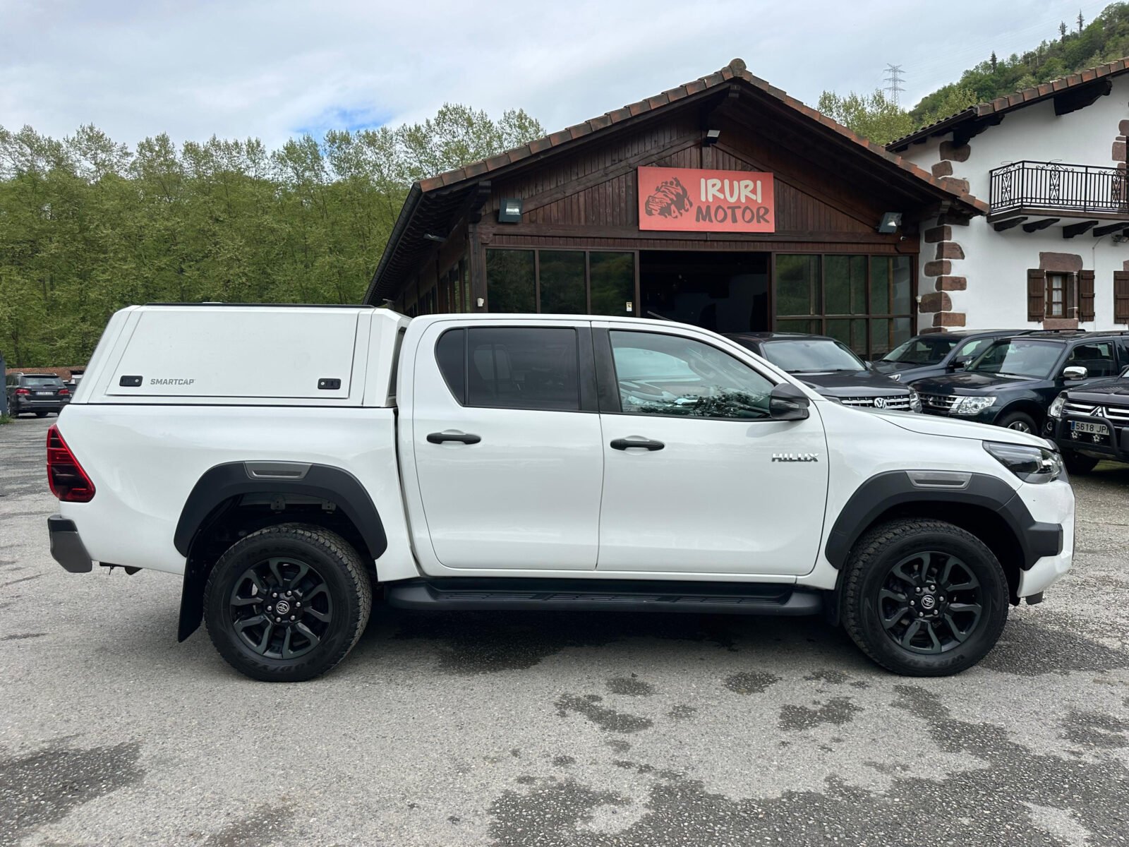 TOYOTA Hilux 2.8 D4D 150kW C. Doble Invincible AT