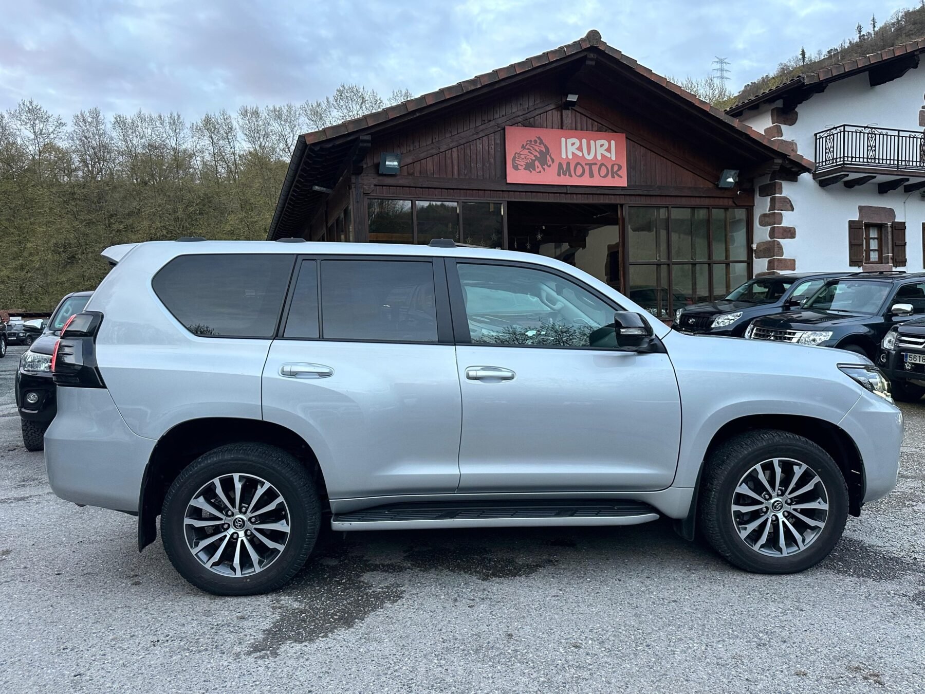 TOYOTA Land Cruiser 2.8 D4D LIMITED AUTO