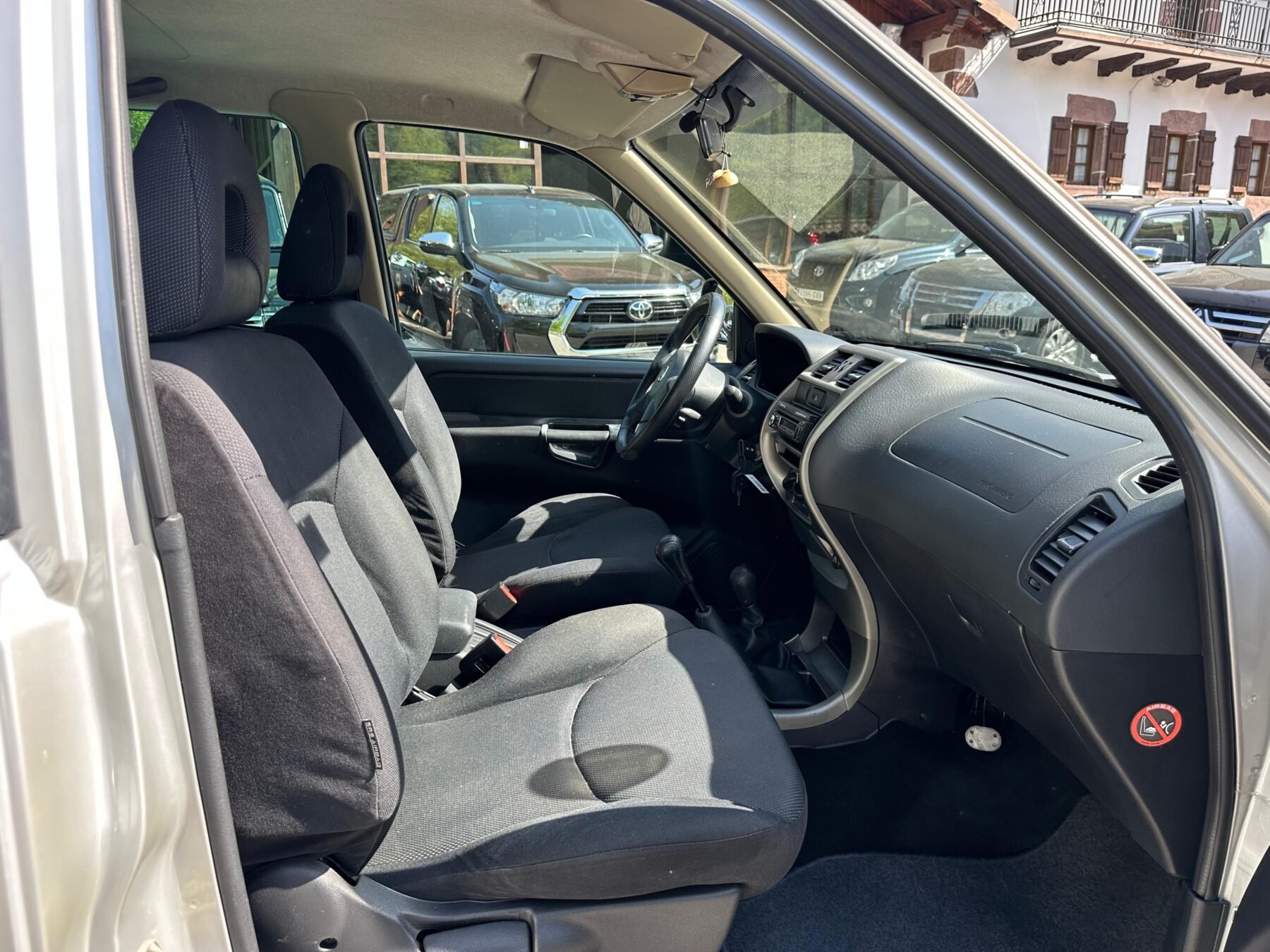 NISSAN Terrano 3.0DI Sport 3p