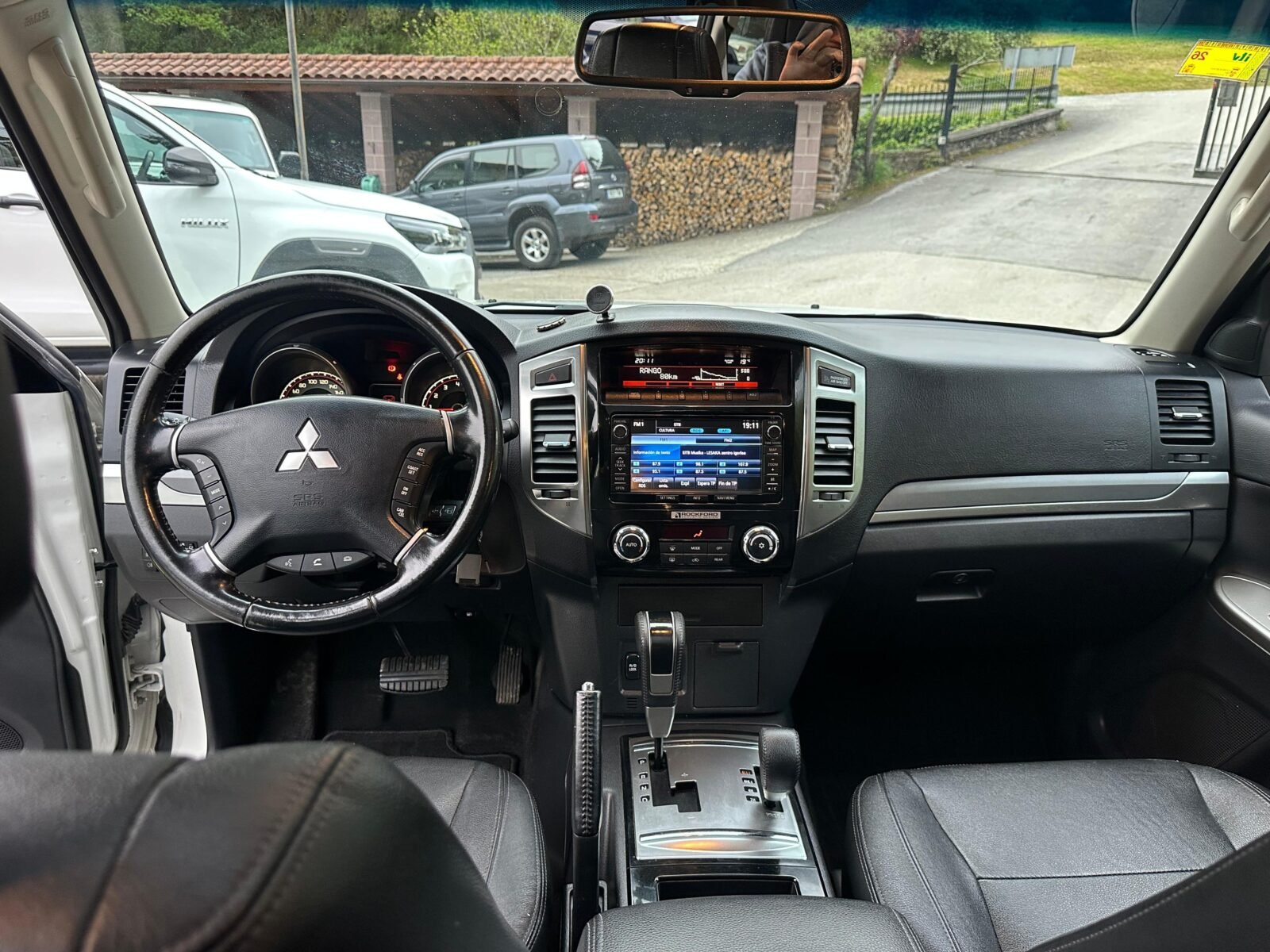 MITSUBISHI Montero 3.2 DID Kaiteki Auto