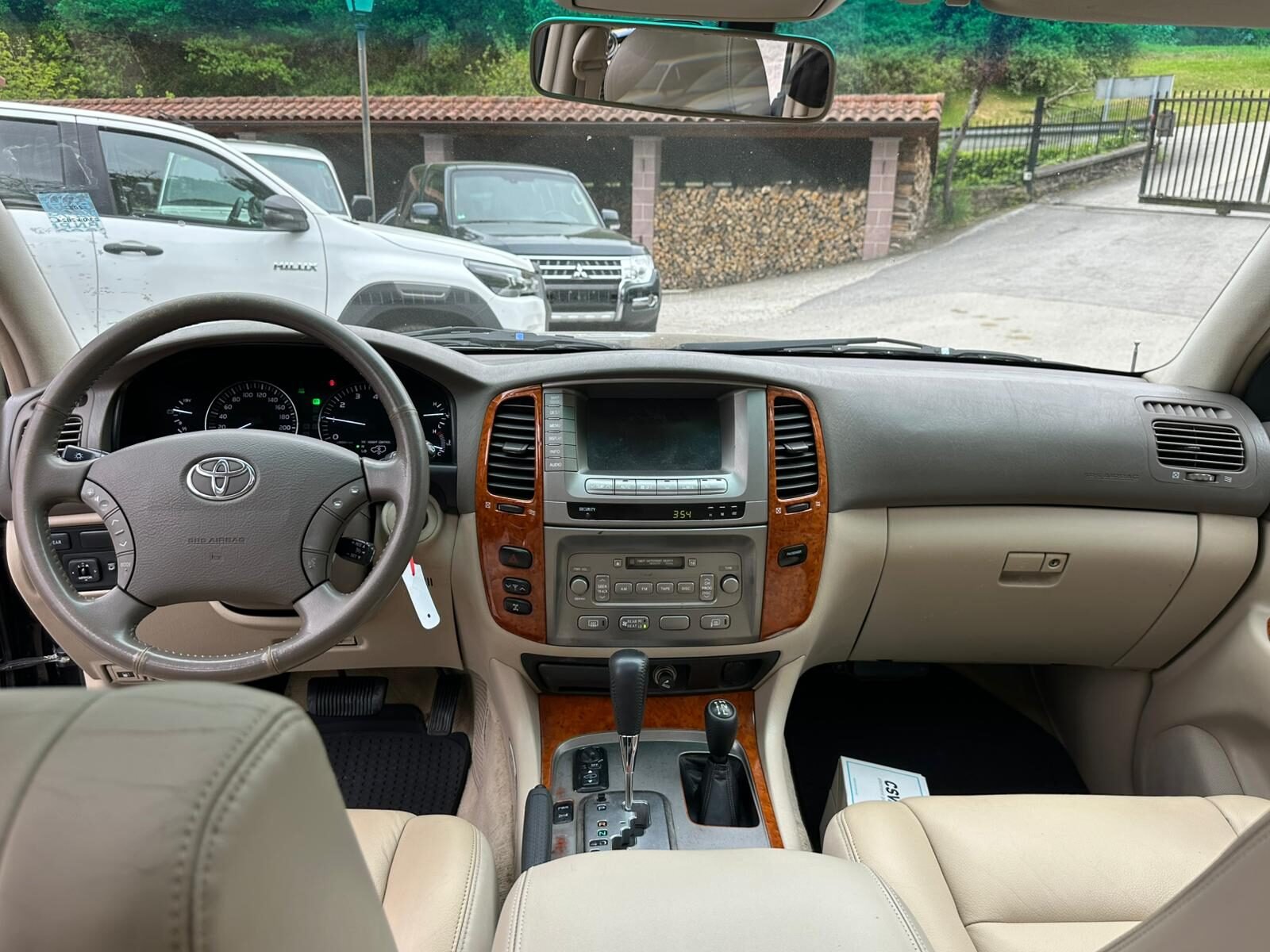 TOYOTA Land Cruiser 100 4.7 V8 VX AUTO CUERO Navegador
