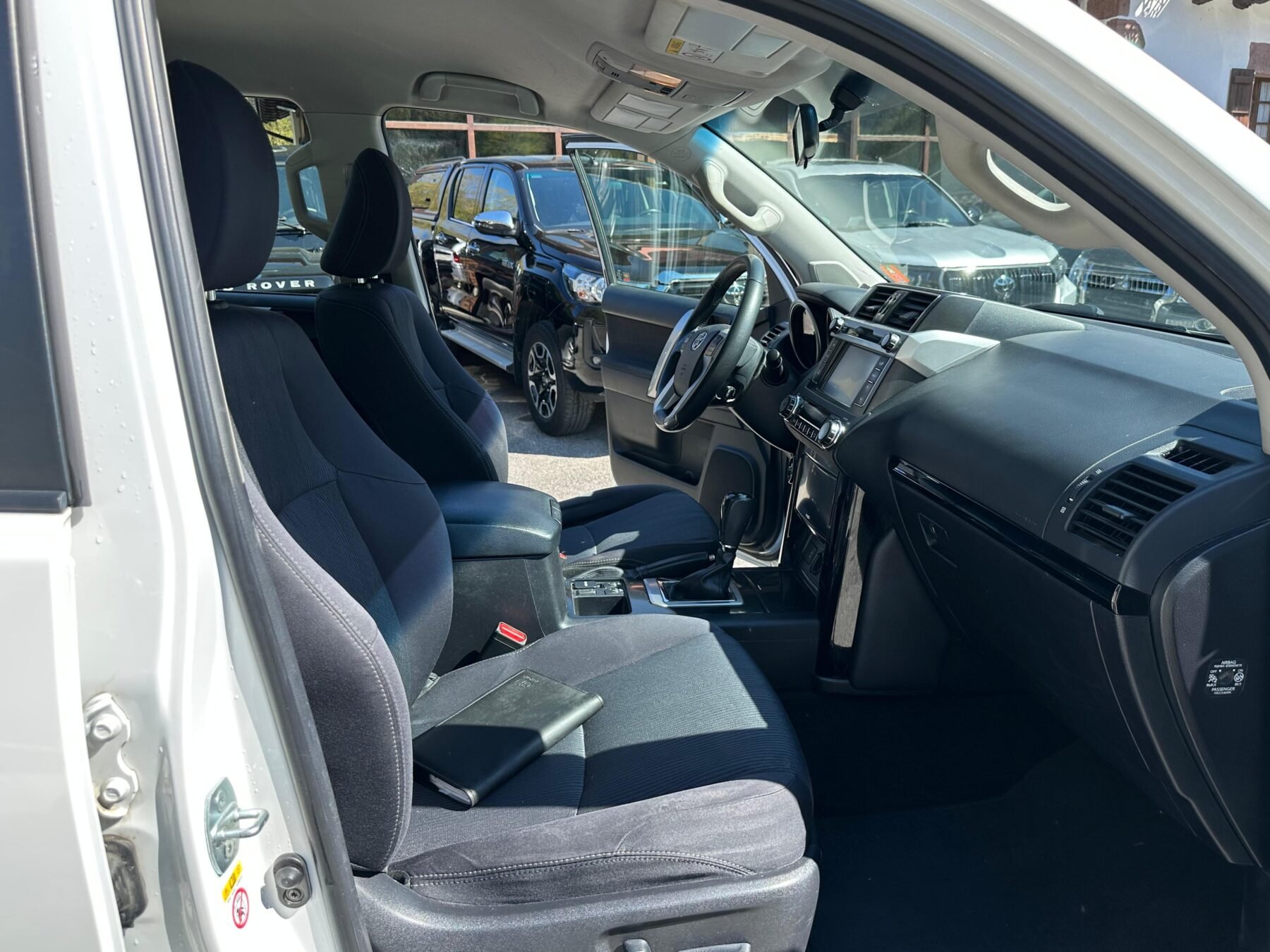 TOYOTA Land Cruiser 2.8 D4D VX AUTO