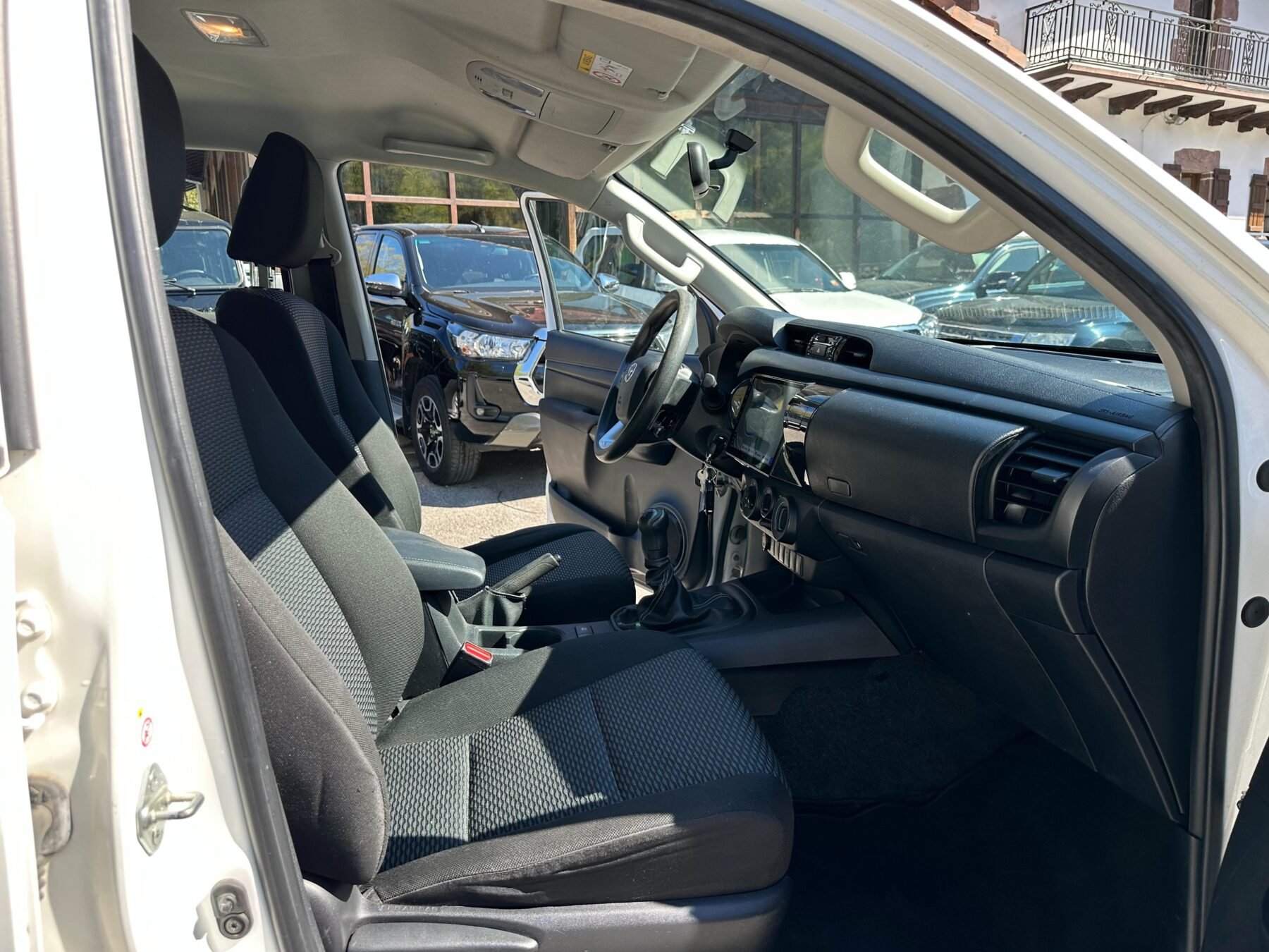 TOYOTA Hilux 2.4 D4D Cabina Doble GX 4x4