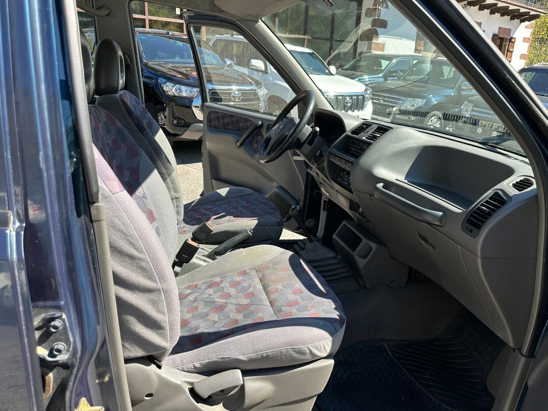 NISSAN Terrano II 2.7 TD LX