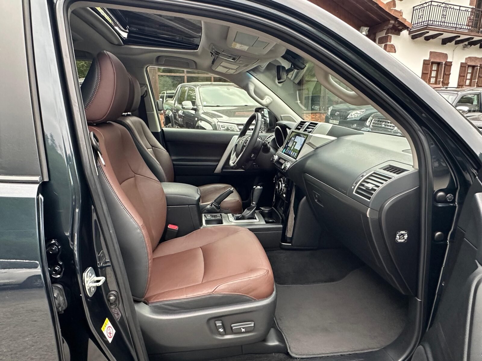 TOYOTA Land Cruiser 2.8 D4D LIMITED AUTO