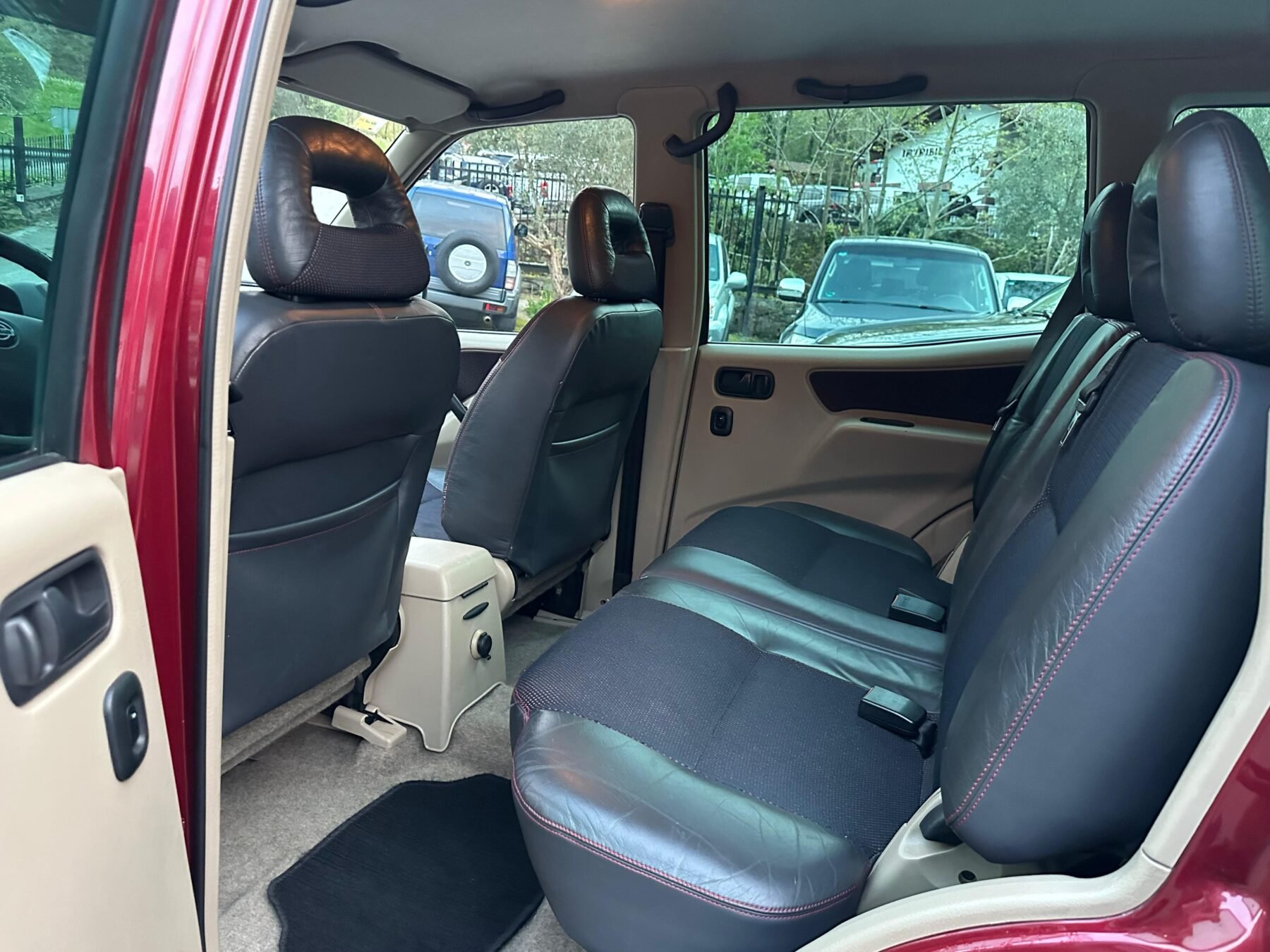 NISSAN Terrano II 2.7 TDi Elegance 5p