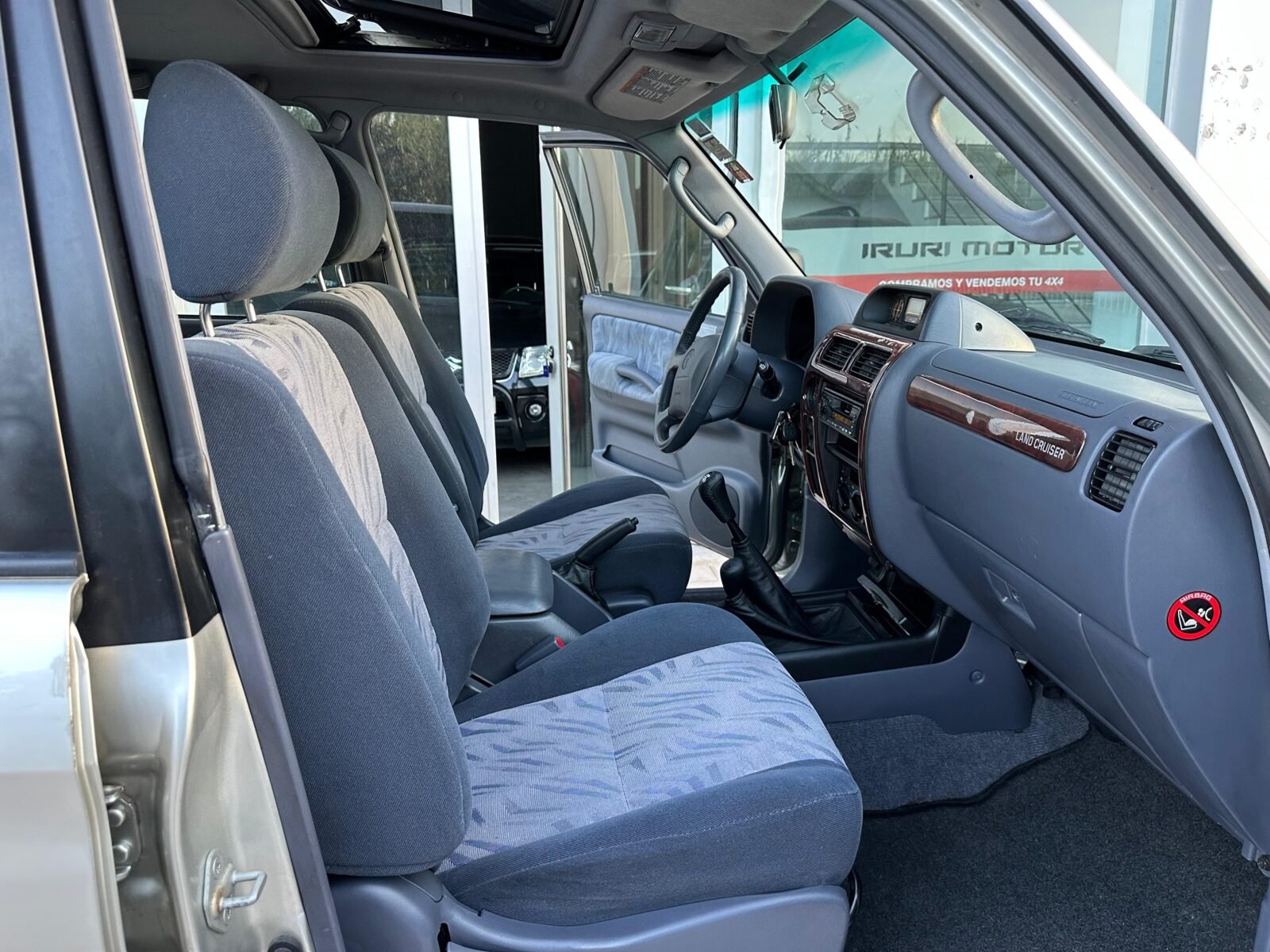 TOYOTA Land Cruiser 90 3.0 TD VX