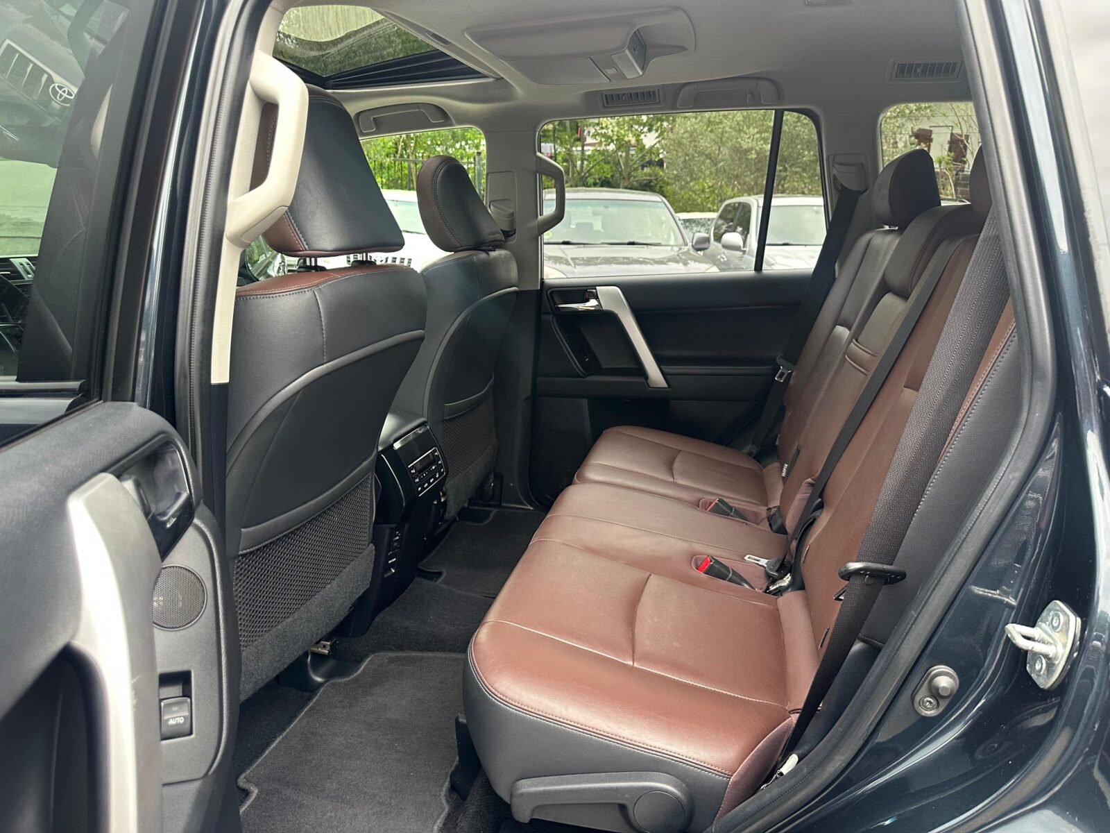 TOYOTA Land Cruiser 2.8 D4D LIMITED AUTO