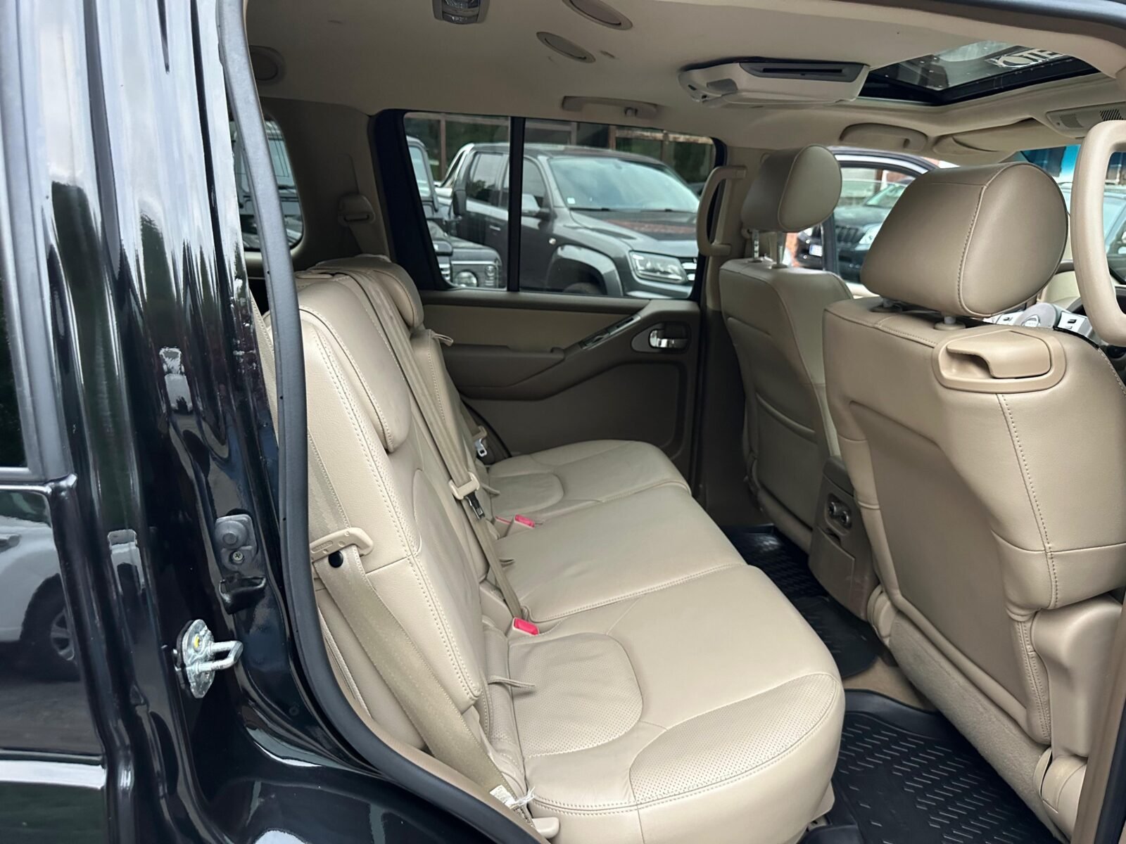 NISSAN Pathfinder 2.5 dCi 174CV LE 7 plazas