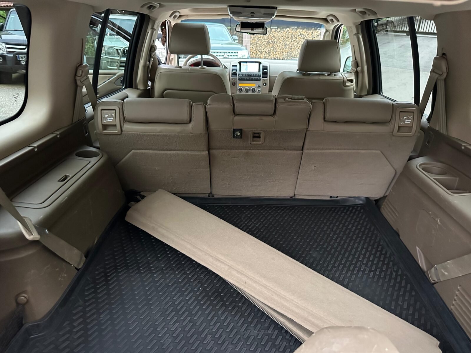 NISSAN Pathfinder 2.5 dCi 174CV LE 7 plazas