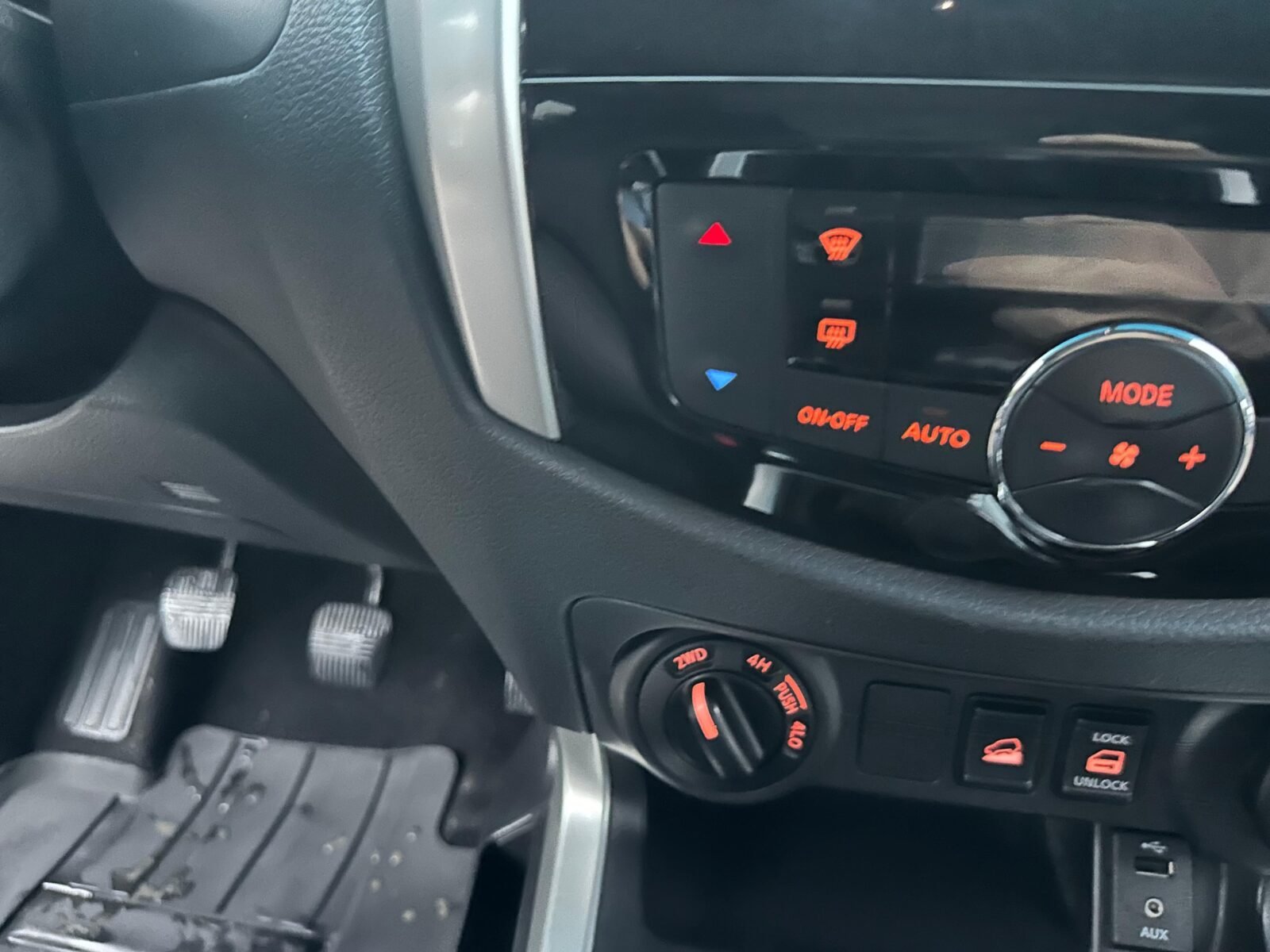 NISSAN Navara KingCab 4X4