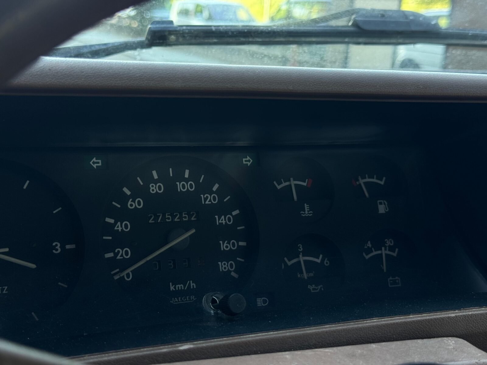 NISSAN Patrol LARGO SD33 9PL.