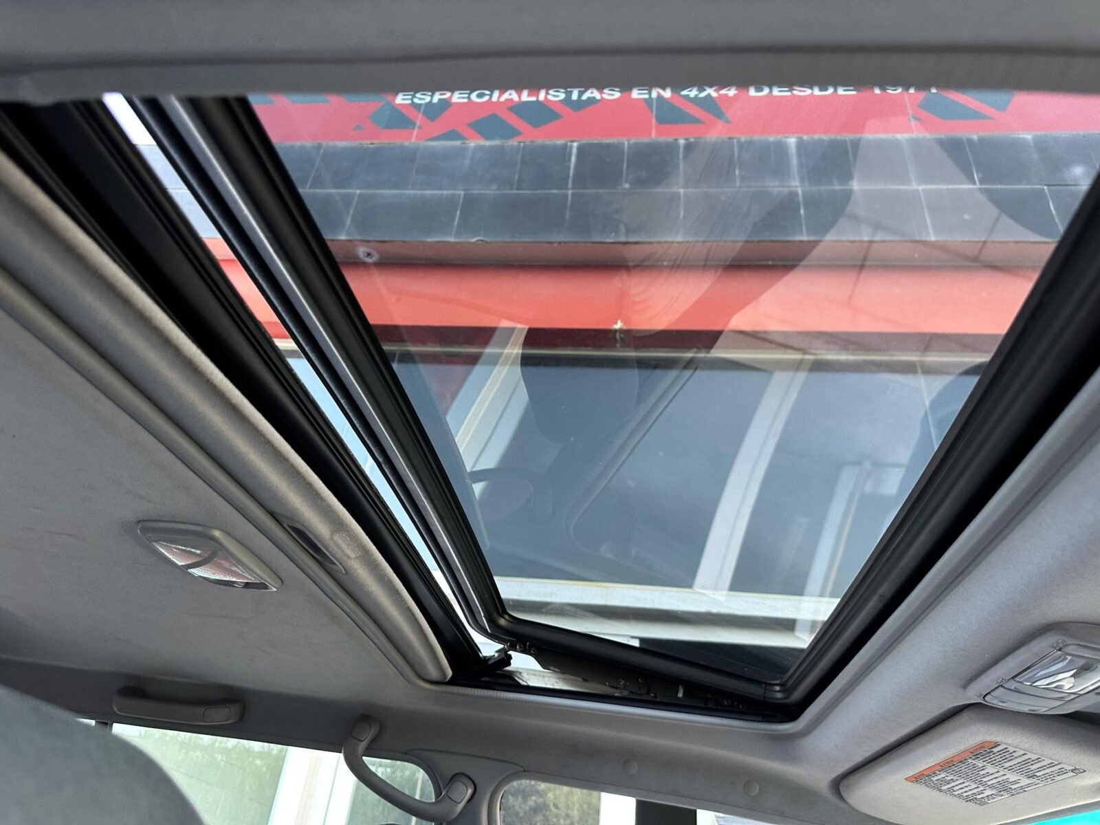 TOYOTA Land Cruiser 90 3.0 TD VX