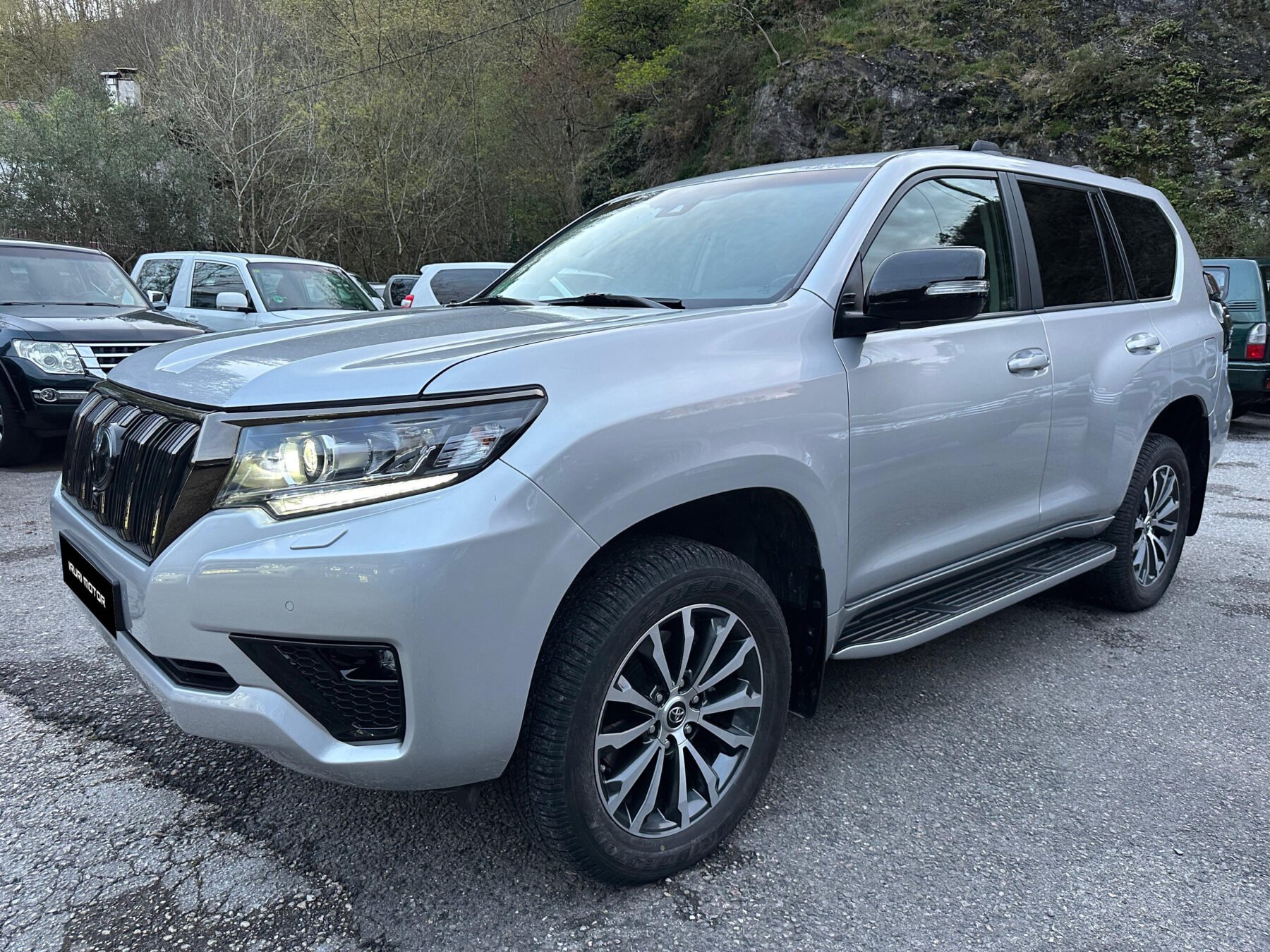 TOYOTA Land Cruiser 2.8 D4D LIMITED AUTO