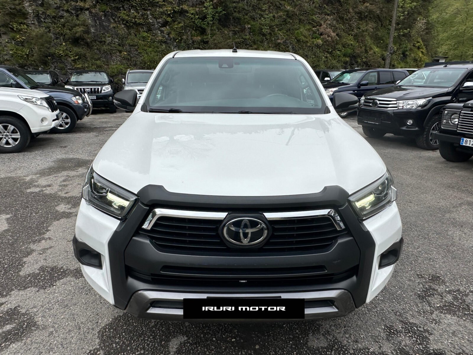 TOYOTA Hilux 2.8 D4D 150kW C. Doble Invincible AT