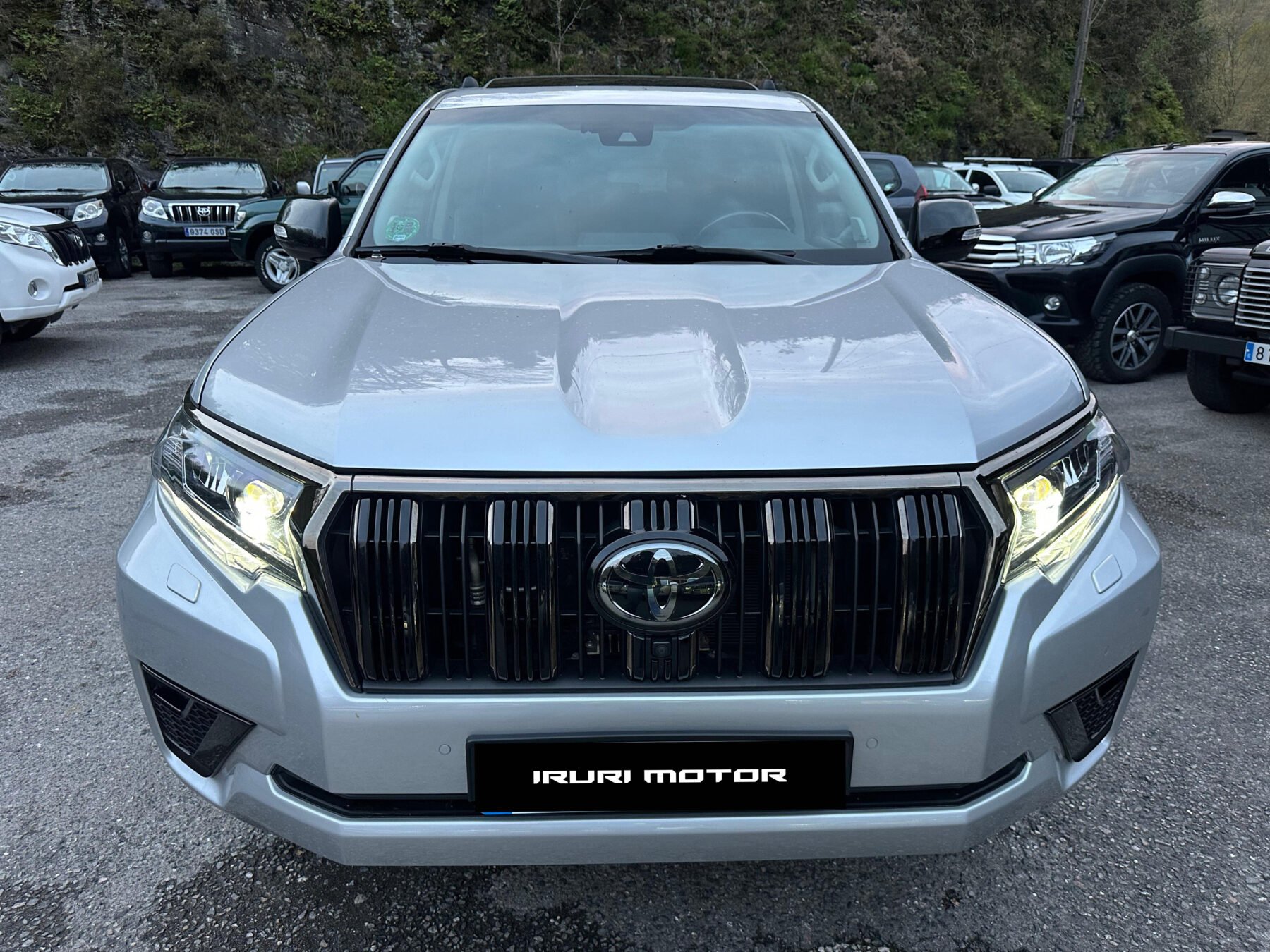 TOYOTA Land Cruiser 2.8 D4D LIMITED AUTO