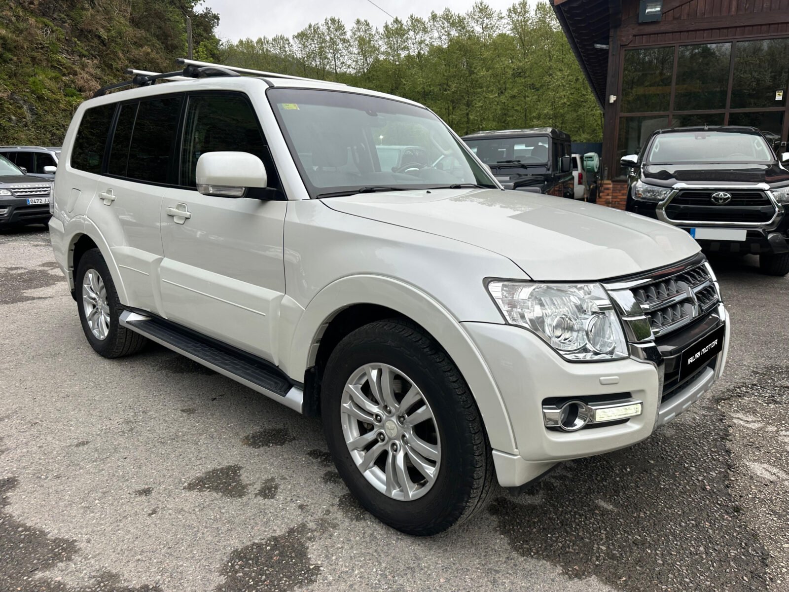 MITSUBISHI Montero 3.2 DID Kaiteki Auto
