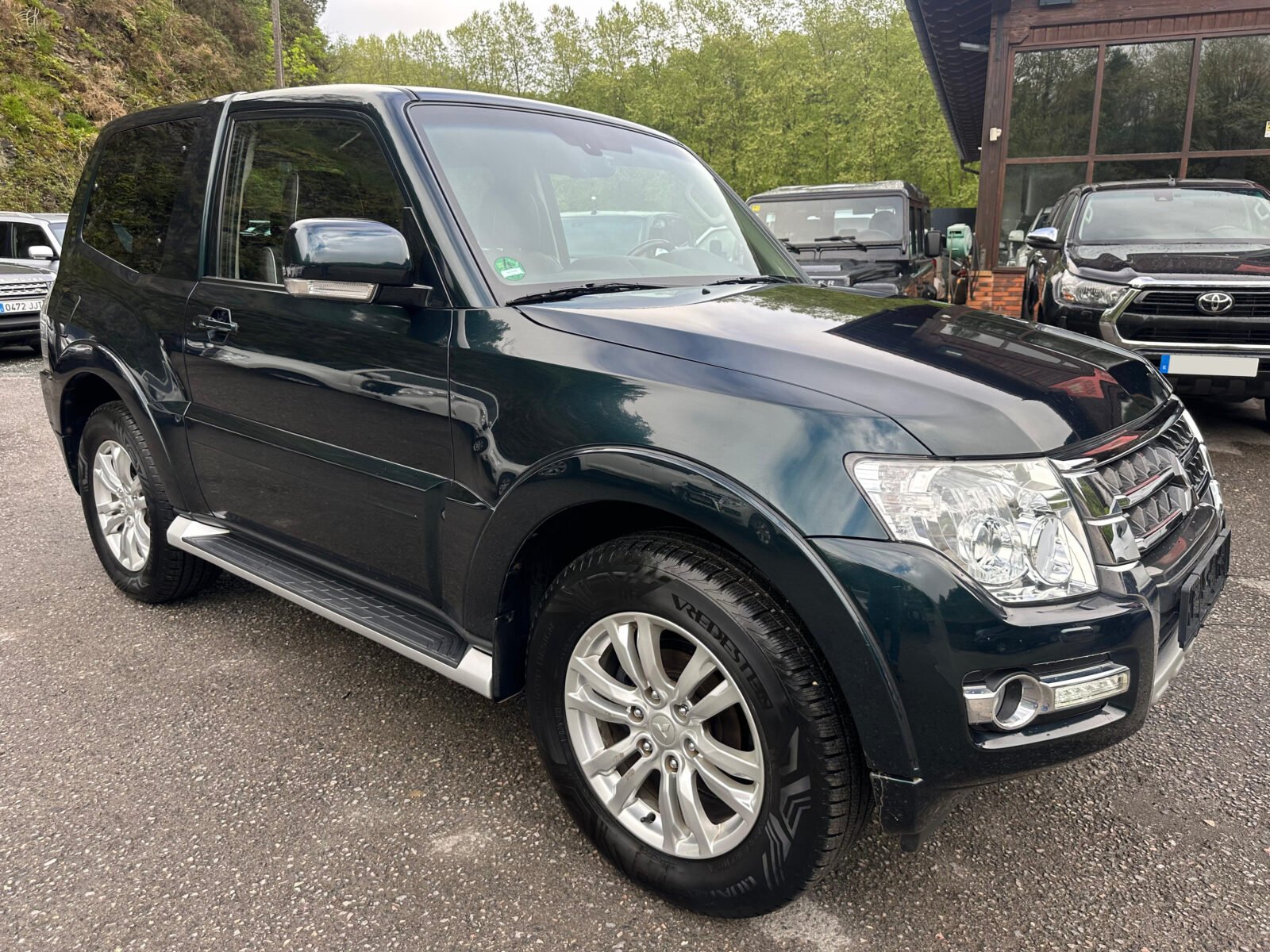 MITSUBISHI Montero 3.2 DID Spirit
