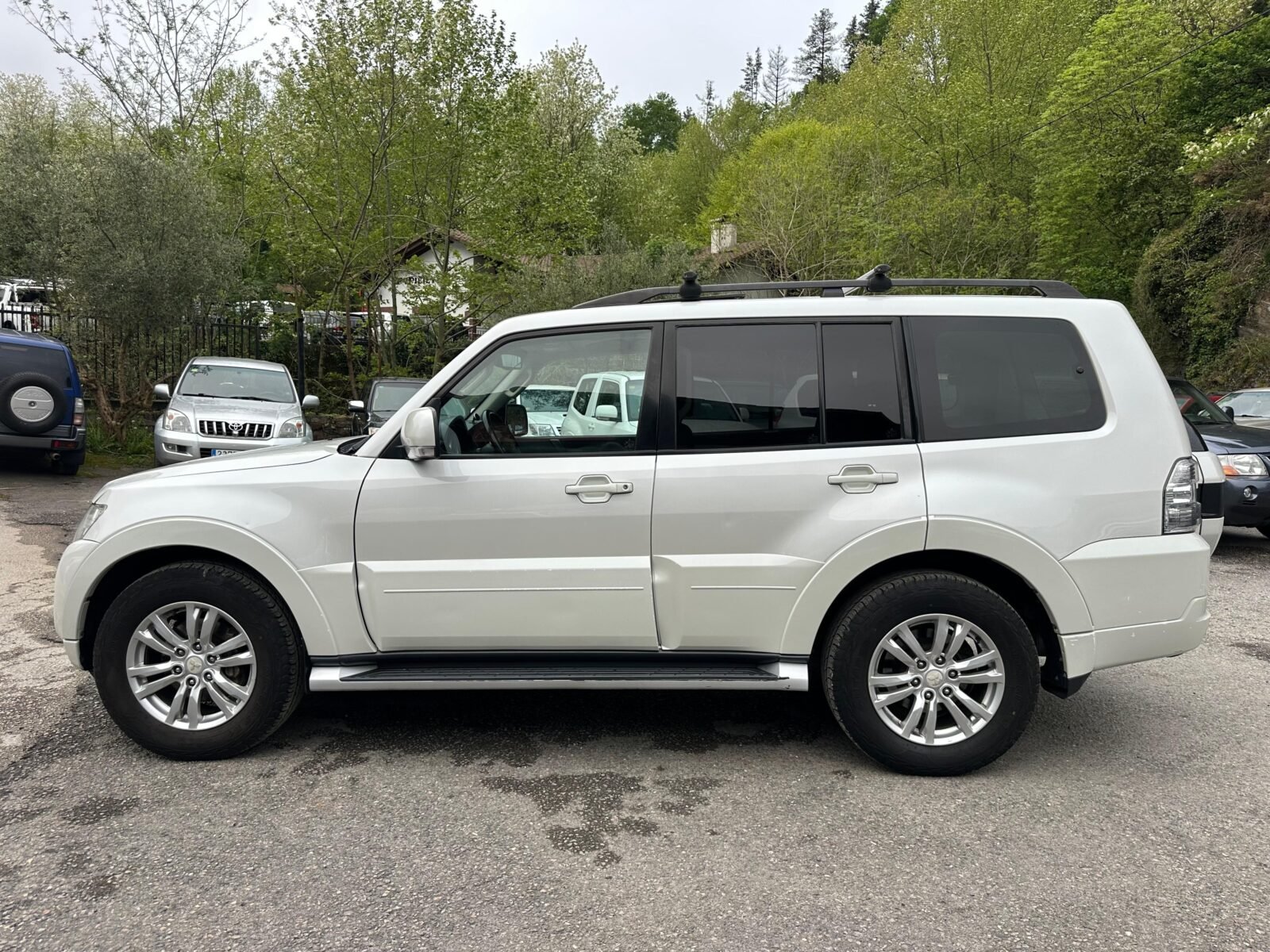 MITSUBISHI Montero 3.2 DID Kaiteki Auto