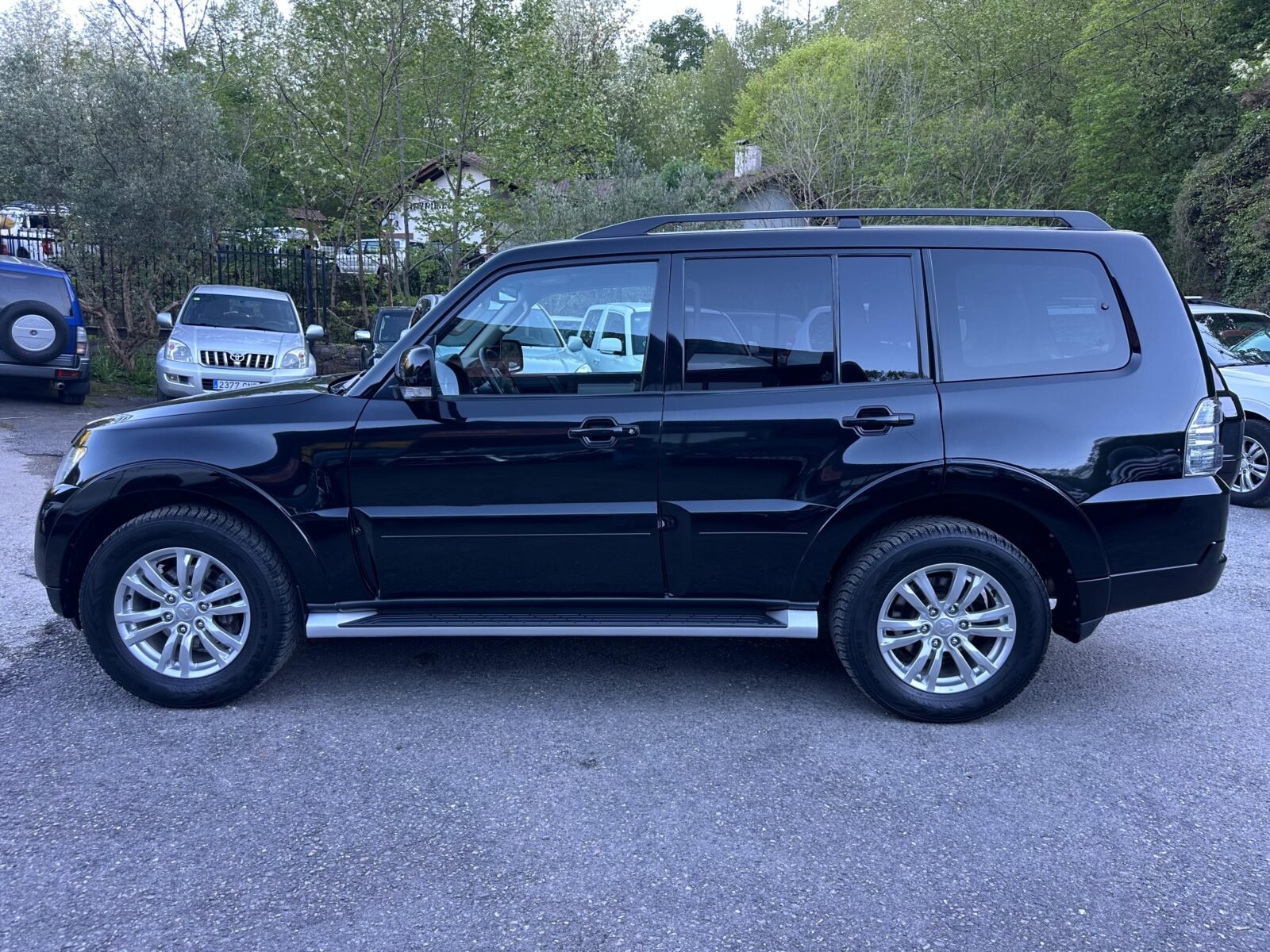 MITSUBISHI Montero 3.2 DID Kaiteki Auto