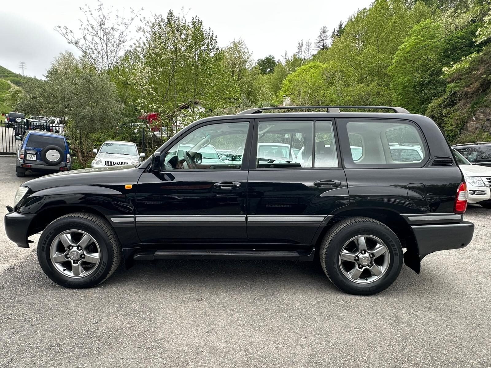 TOYOTA Land Cruiser 100 4.7 V8 VX AUTO CUERO Navegador