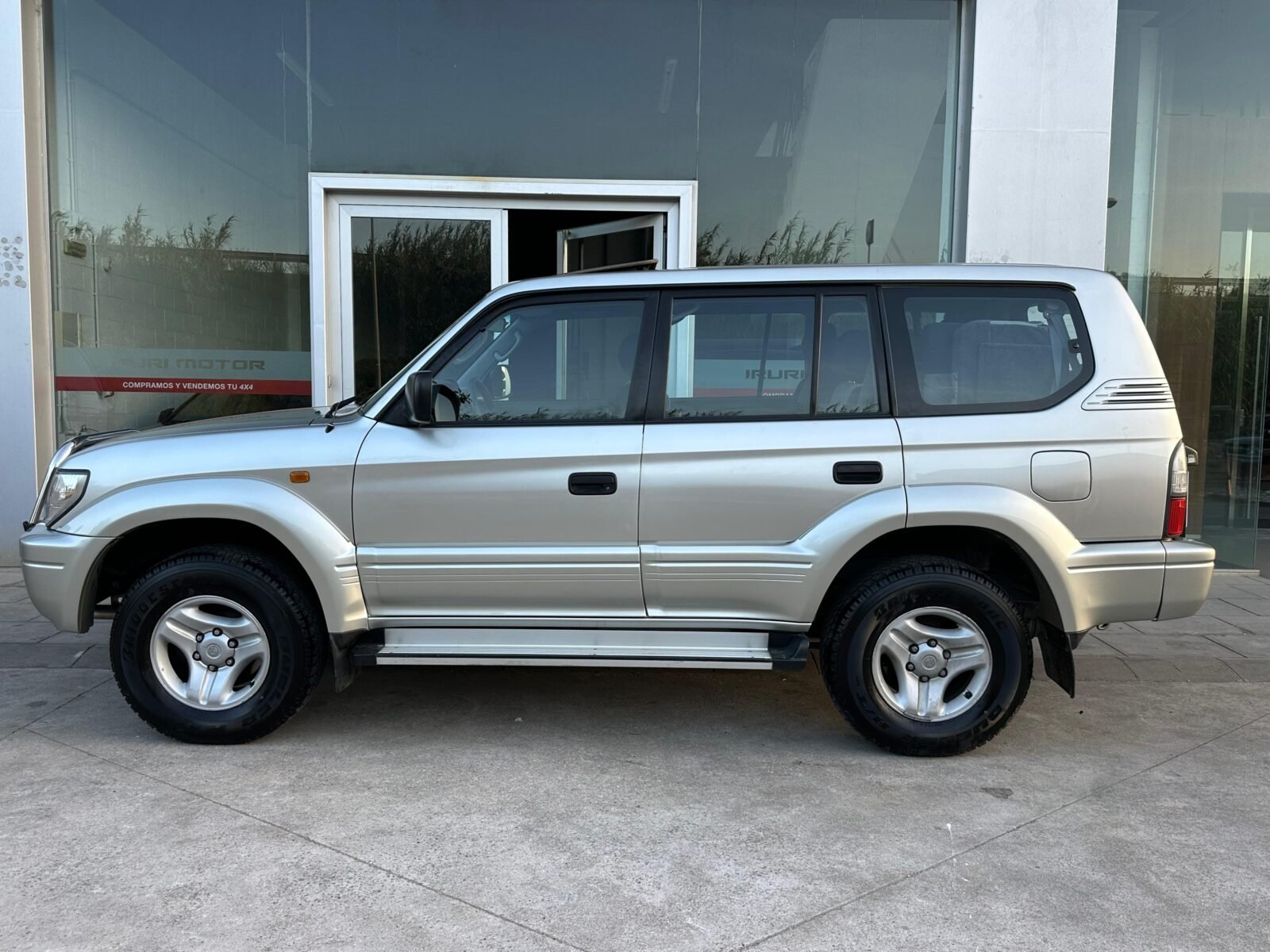 TOYOTA Land Cruiser 90 3.0 TD VX