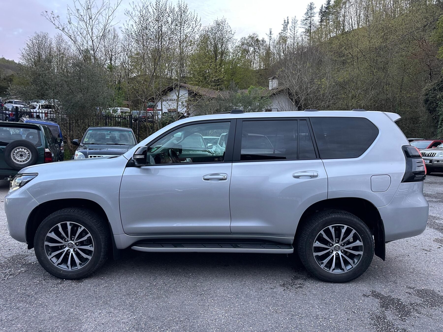 TOYOTA Land Cruiser 2.8 D4D LIMITED AUTO