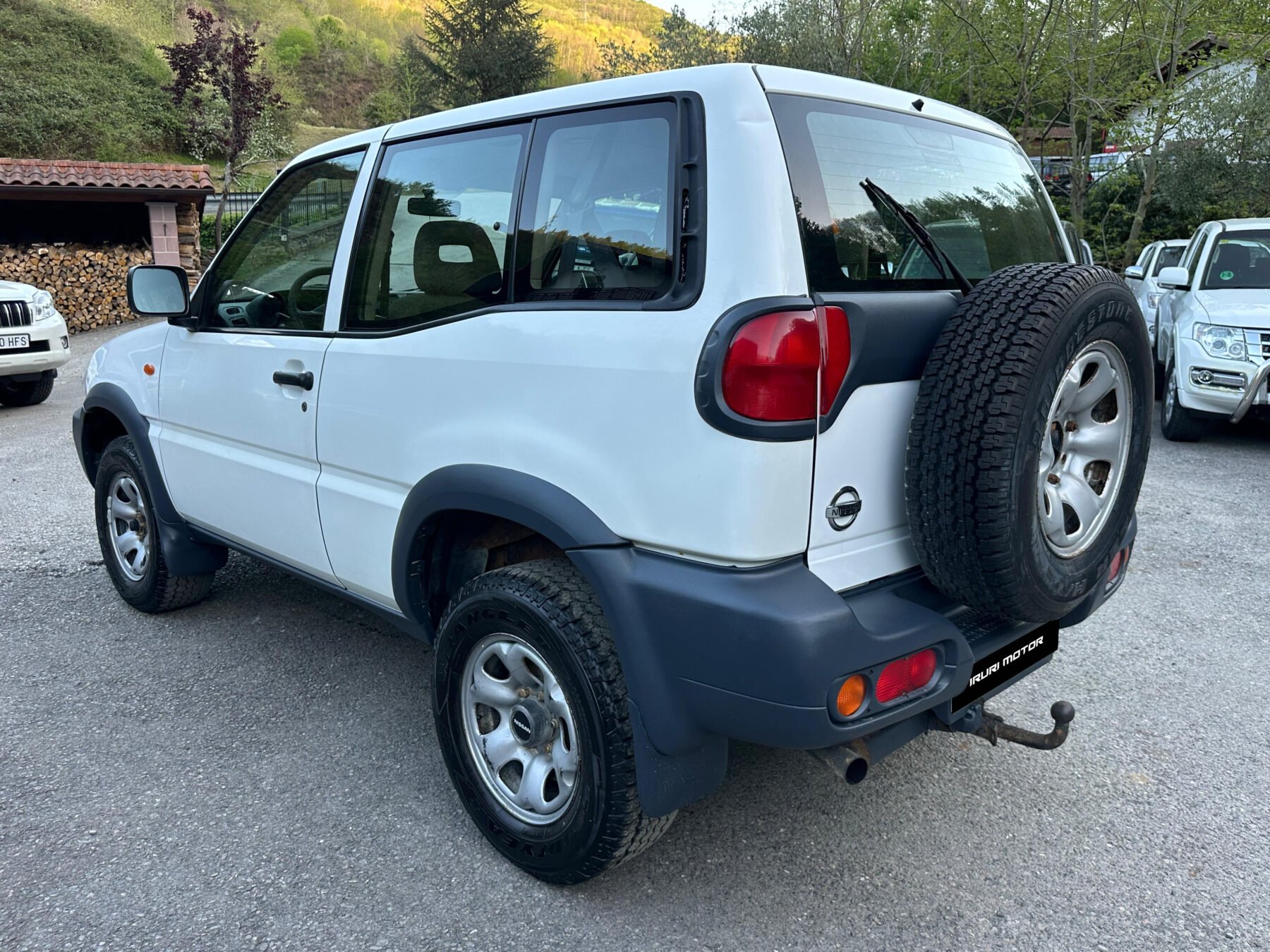 NISSAN Terrano 2.7 TDi Comfort 3p